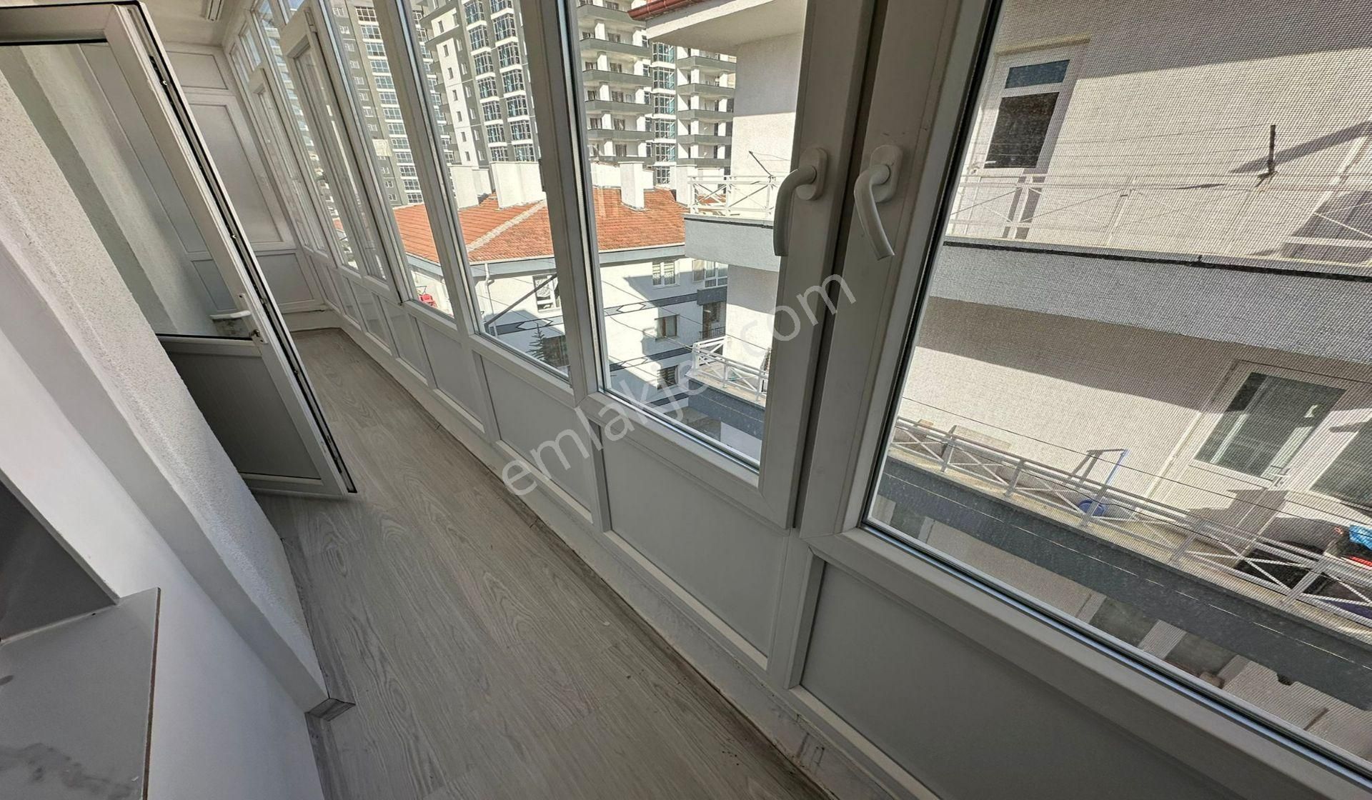 Kuşcağız Cadde Üzeri 3.katta Full Yapılı Manzaralı 3+1 Bağımsız - Görsel 11