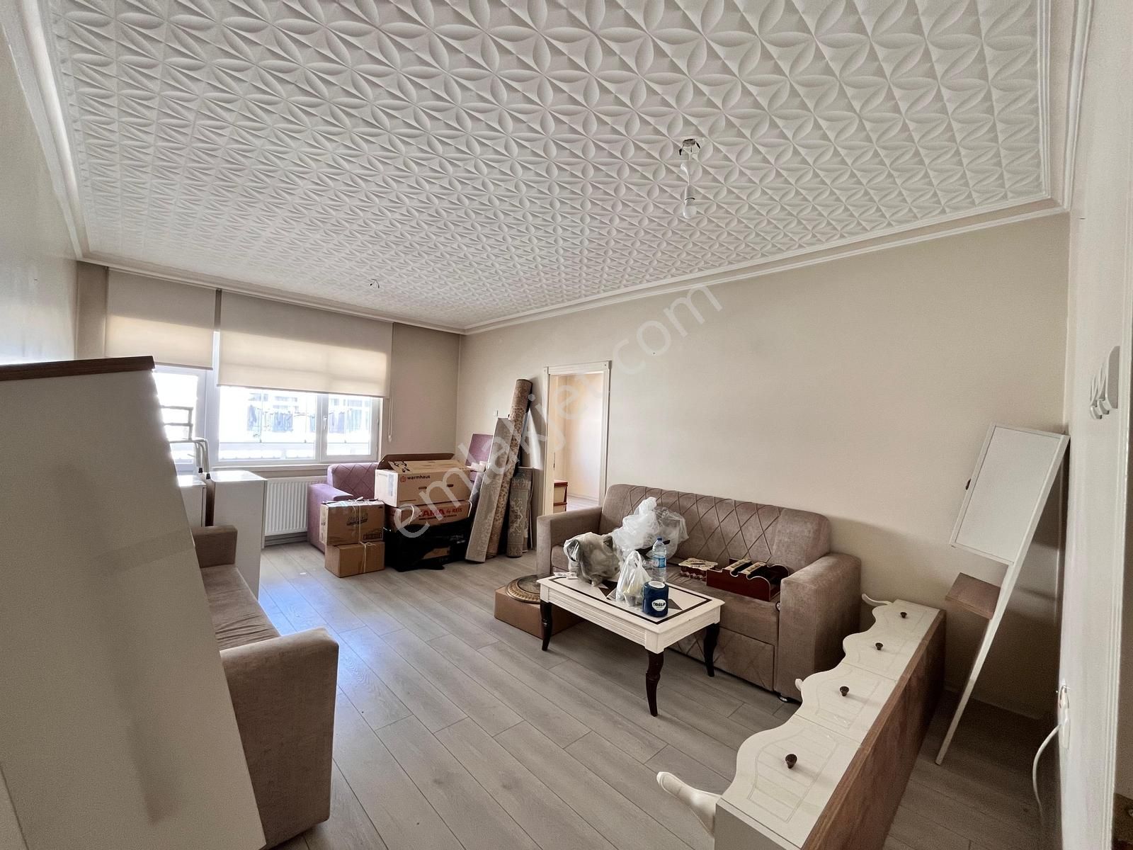 Cumhuriyet Mahallesinde Köşe Başı Masrafsız 3+1 Daire - Görsel 5