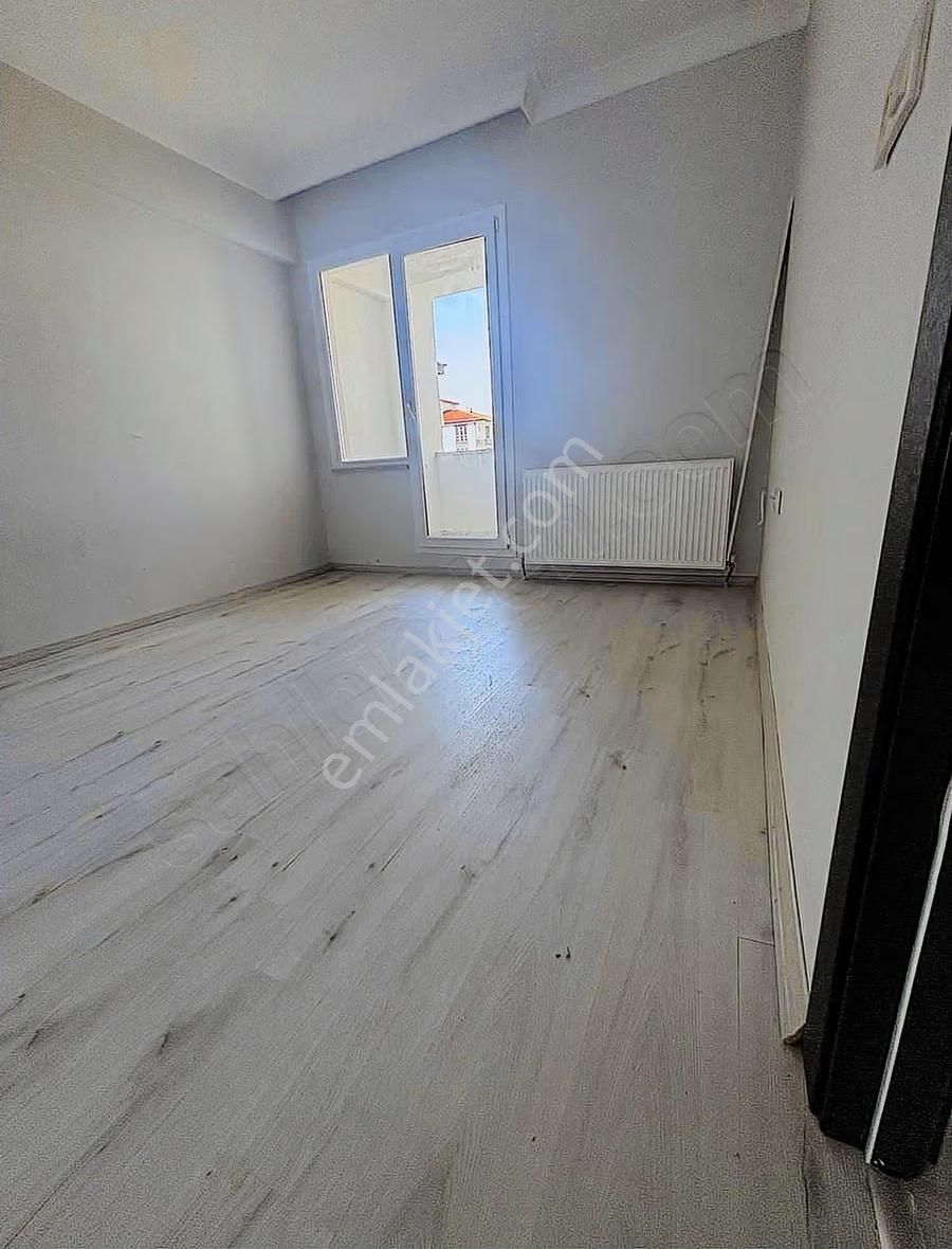 Acil Satılık Mükemmel Lokasyon 2+1 Fırsat Daire - Görsel 9