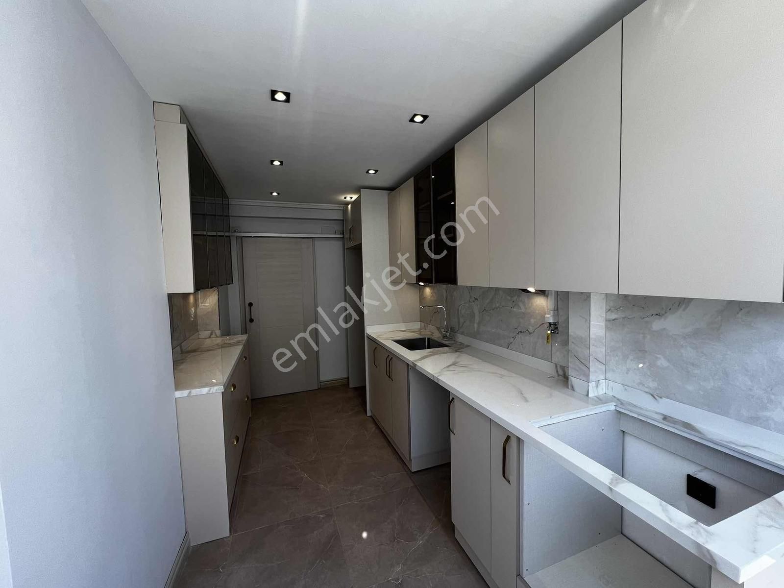 Huzur Evlerinde Site İçi 3+1 K.mutfak Ful+ful Extralı Lüx Daire - Görsel 31