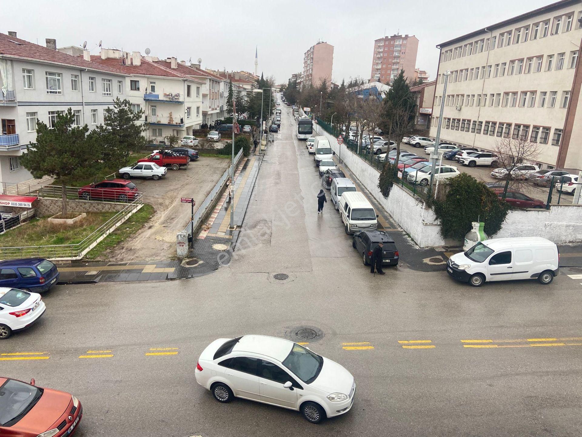 Refik Saydam Cad.üzerinde 3+1 Masrafsız Ön Cephe Acil !! - Görsel 2