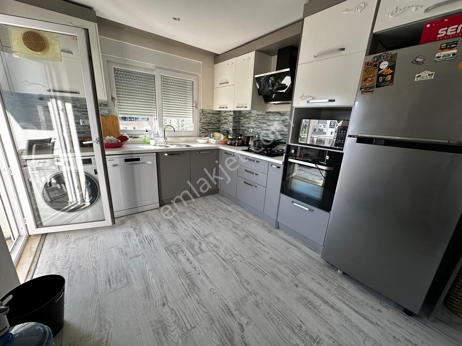 Konyaaltı'nda Eşyalı 3+1 Dubleks Daire, Geniş Teraslı - Görsel 5