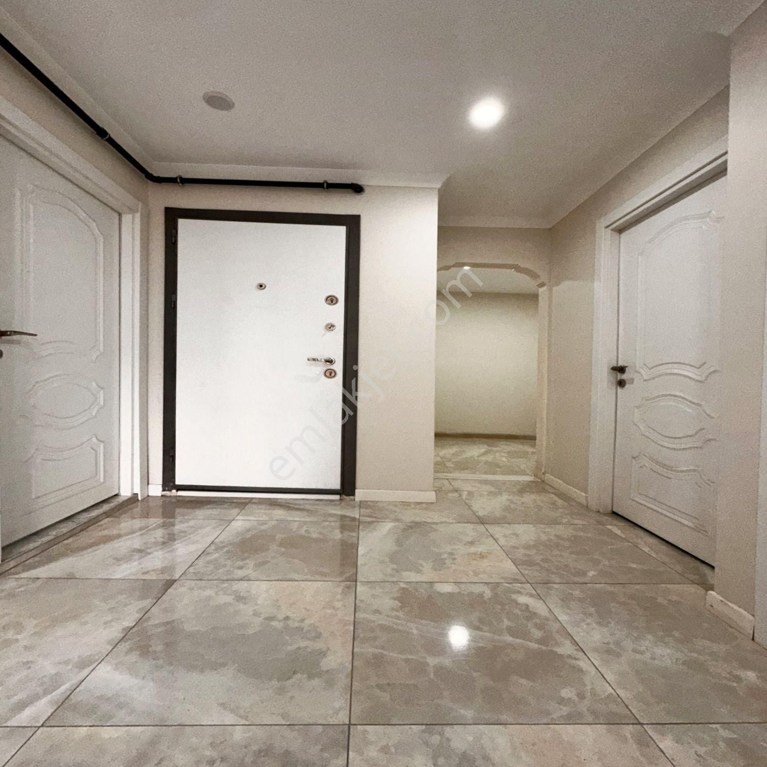 Beylikdüzü Yakuplu'da Satılık 2+1 Merkezi Konumda Fırsat Daire - Görsel 16