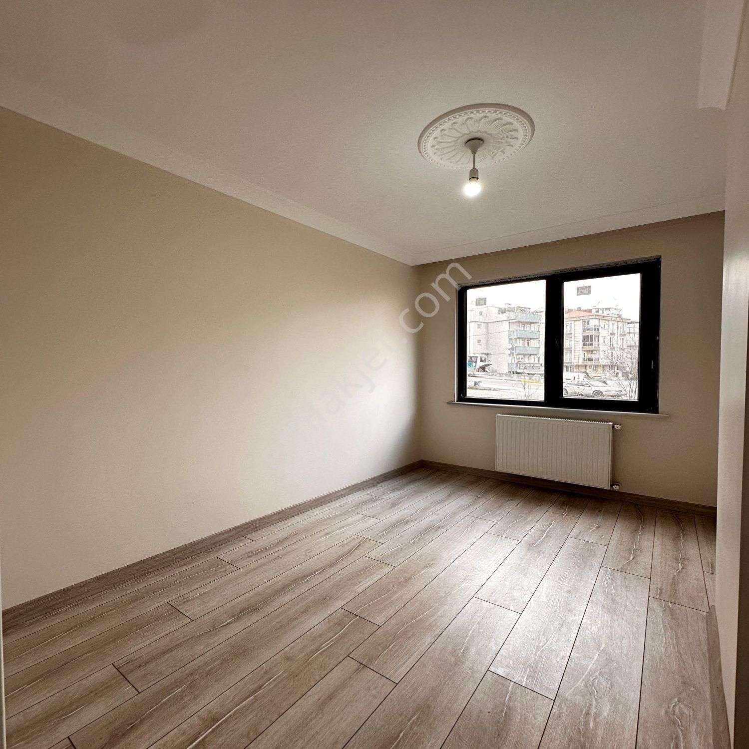 Beylikdüzü Yakuplu'da Satılık 2+1 Merkezi Konumda Fırsat Daire - Görsel 8