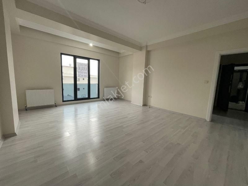 Mertcan Dan Adnan Kahveci Metroya Yürüme Balkonlu 3+1 Fırsat Kiralık - Görsel 4