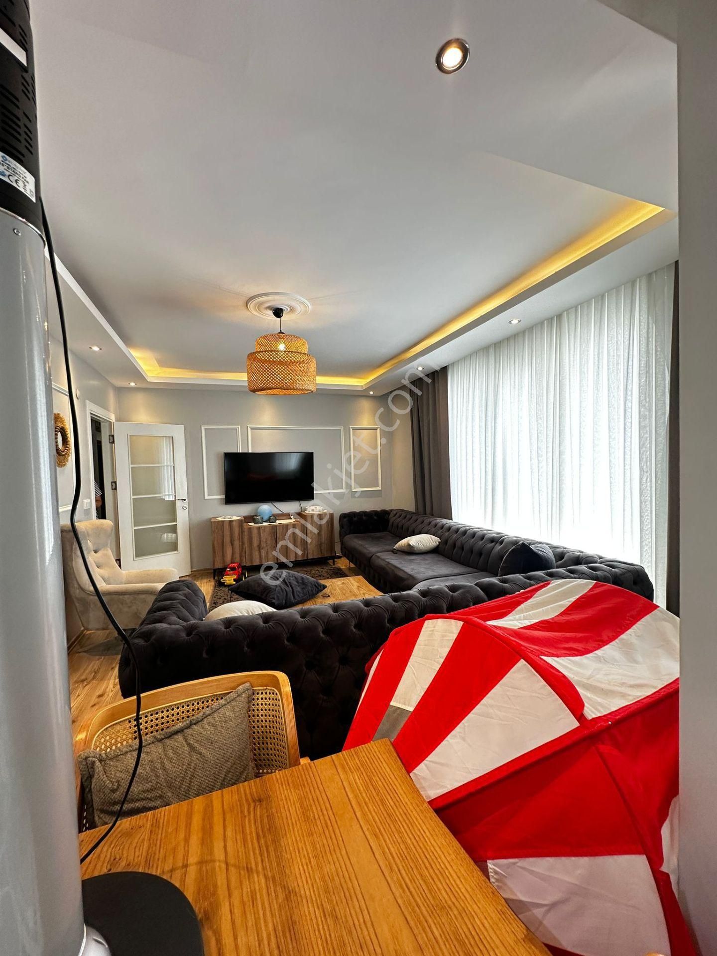 Kavaklı Merkezi Konum'da 3+1 Ebeveyn Banyo Geniş M2 Satılık Arakat !! - Görsel 2