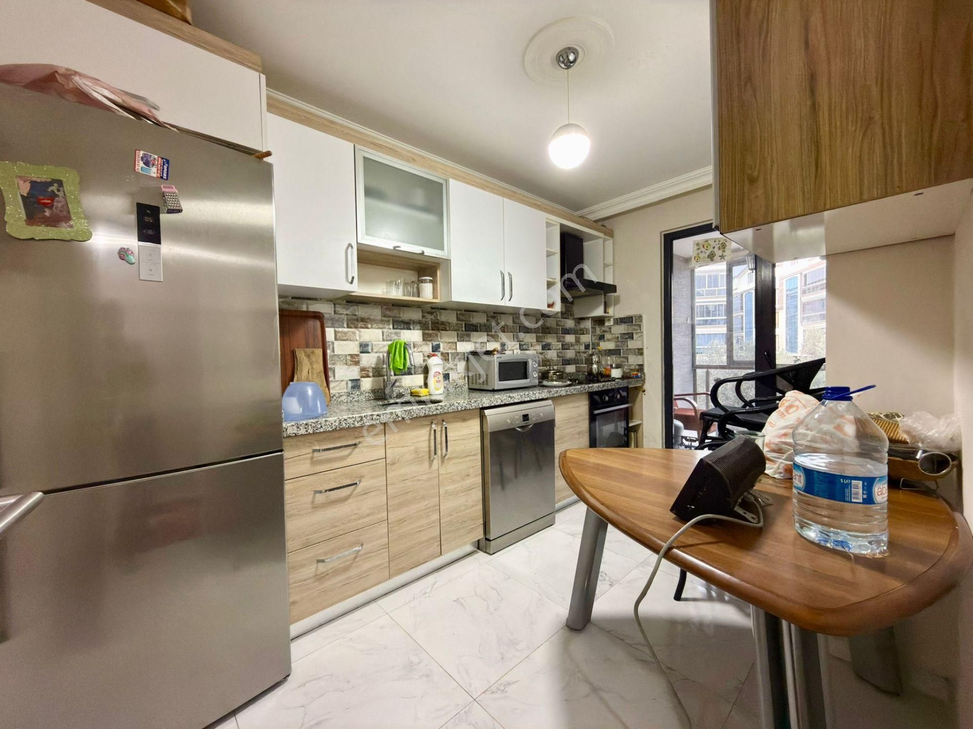 Sadece Yükselde Kazdağları Manzaralı Kapalı Garajlı Köşe 2+1