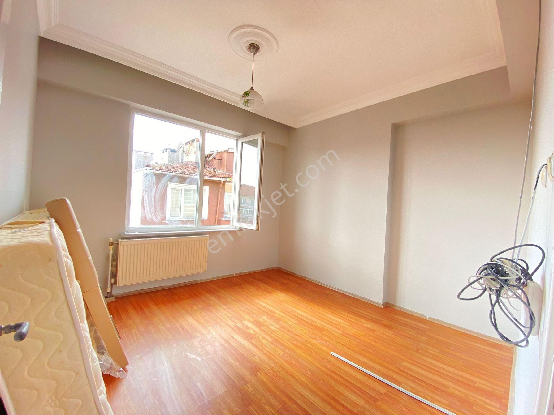 Çobanceșme Mahallesinde 3+1 Geniş Kiralık Daire - Görsel 8