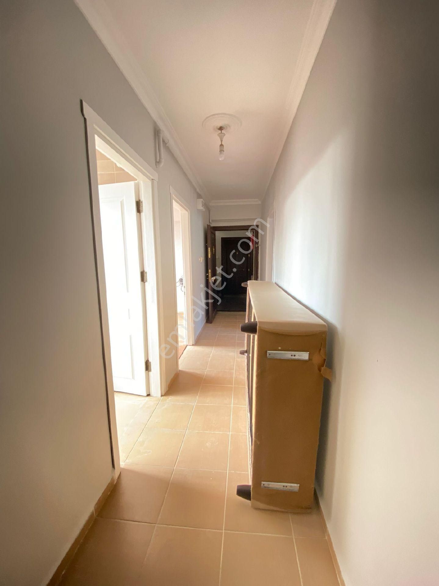 Çobanceșme Mahallesinde 3+1 Geniş Kiralık Daire - Görsel 32