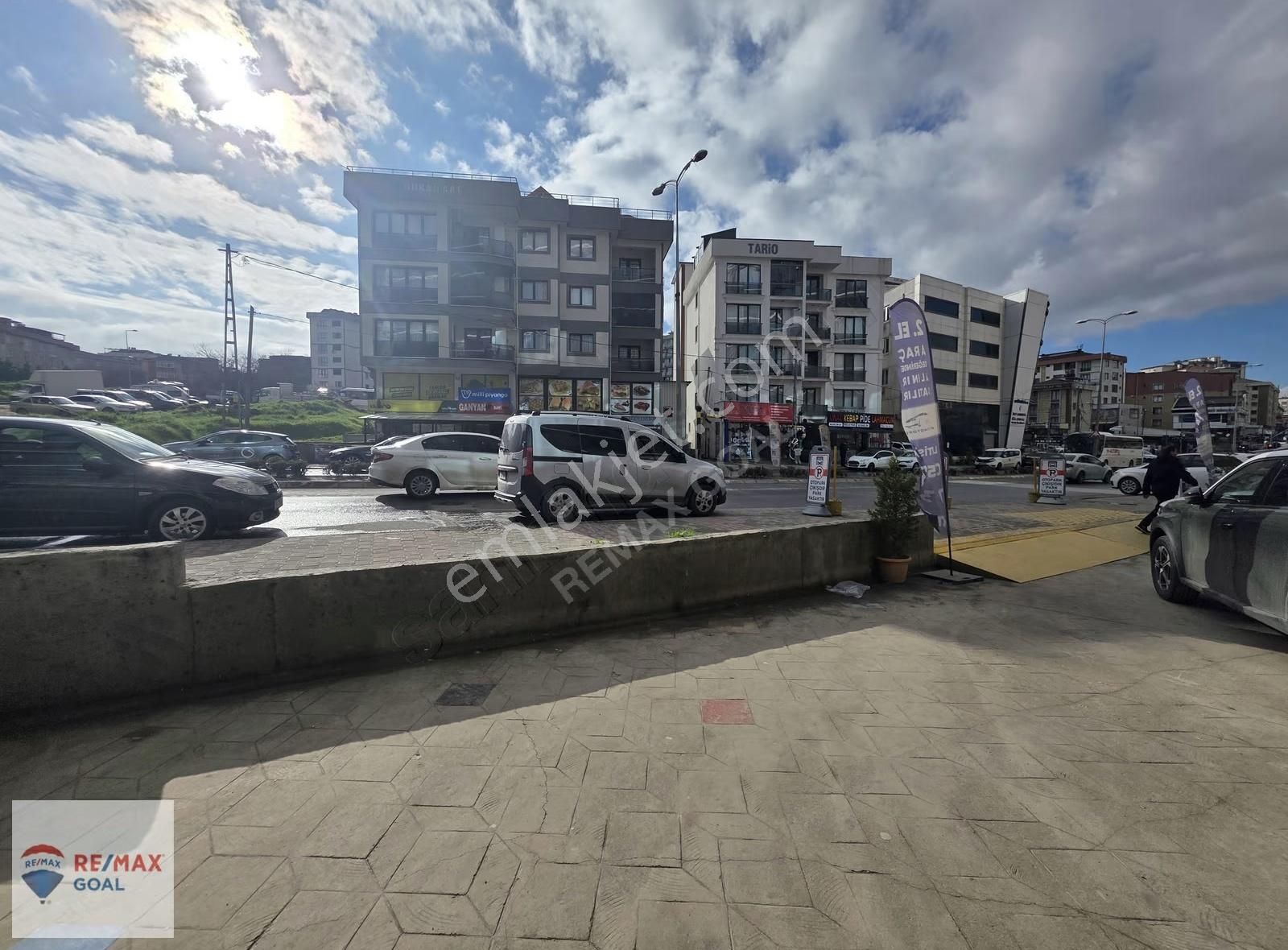 Remax Şirvan'dan Tuzla'da Ana Cadde Üzerinde Satılık Dükkan - Görsel 18