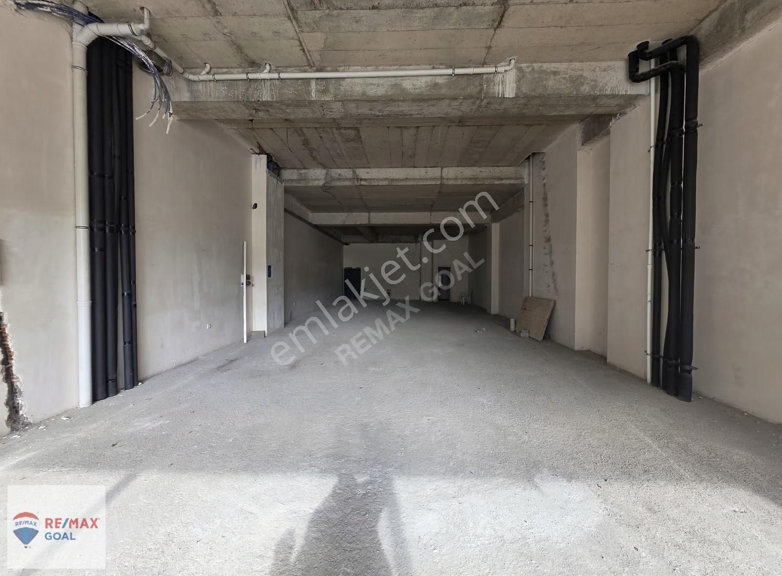 Remax Şirvan'dan Tuzla'da Ana Cadde Üzerinde Satılık Dükkan - Görsel 10