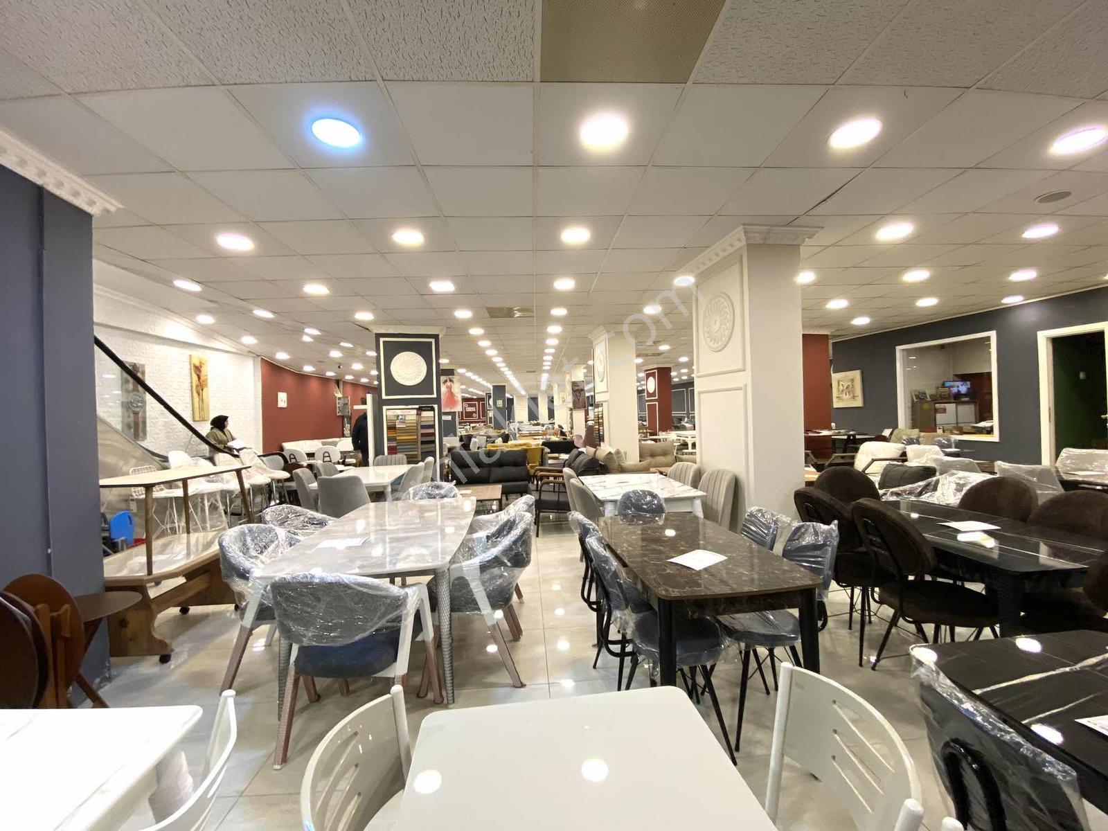 Şehit Teğmen Yavuzer Caddesi Üzerinde 750 M² Dev Ticari Dükkan - Görsel 34