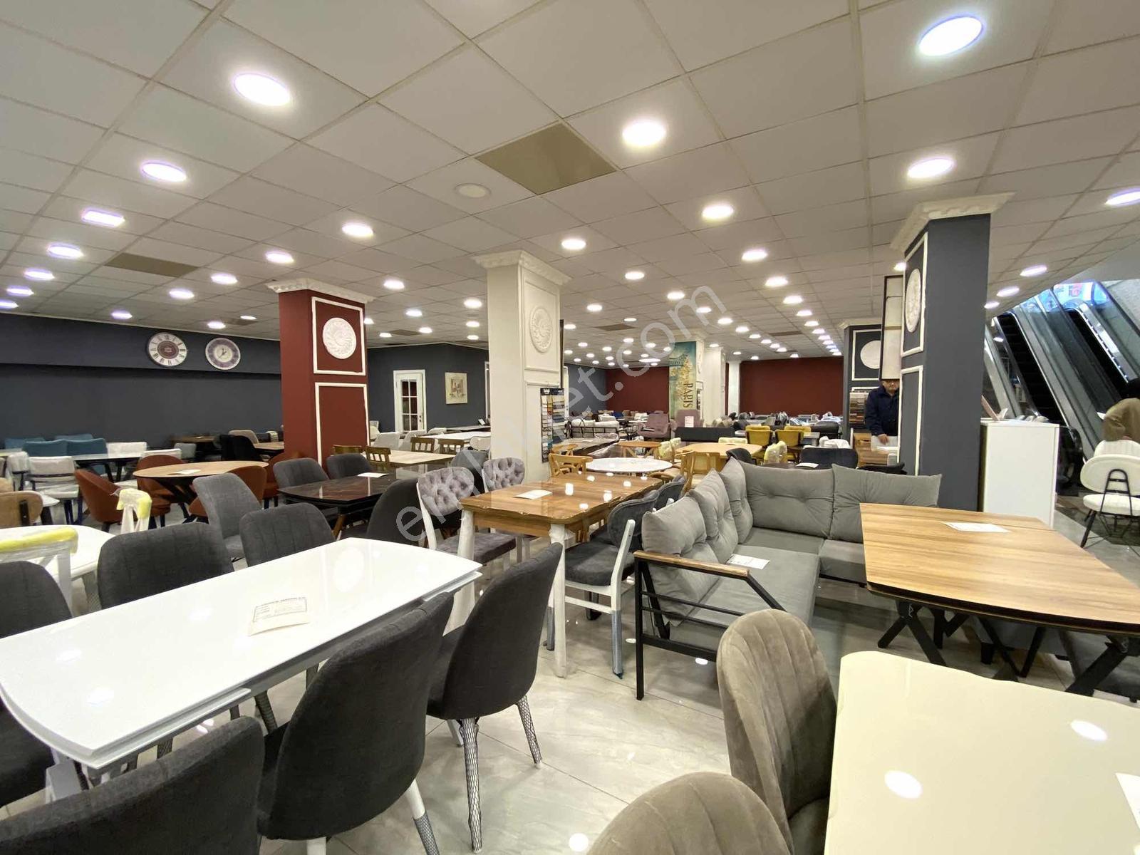 Şehit Teğmen Yavuzer Caddesi Üzerinde 750 M² Dev Ticari Dükkan - Görsel 31