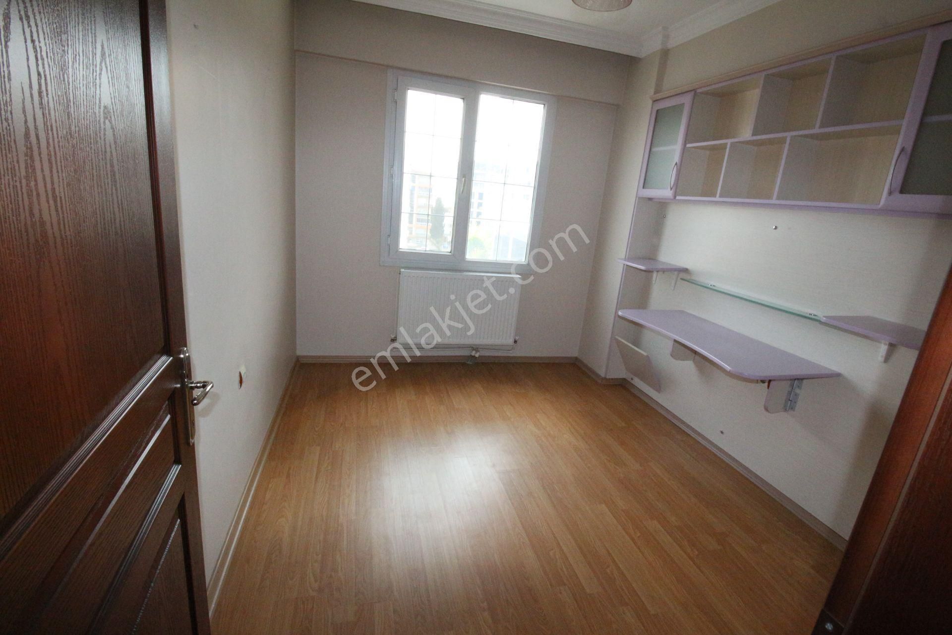 Arga'dan Buca Fırat Mh.site İçi 3+1 140m2 Kiralık Daire - Görsel 17