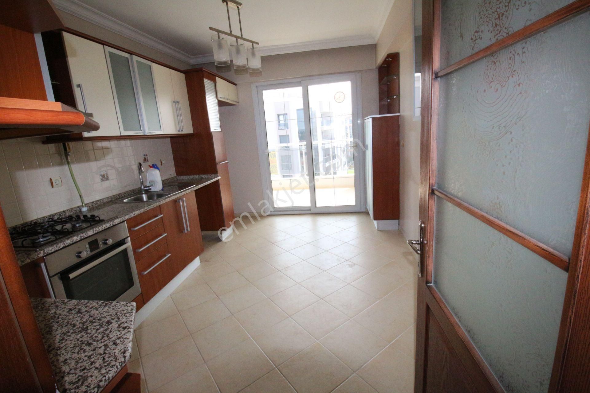 Arga'dan Buca Fırat Mh.site İçi 3+1 140m2 Kiralık Daire - Görsel 13