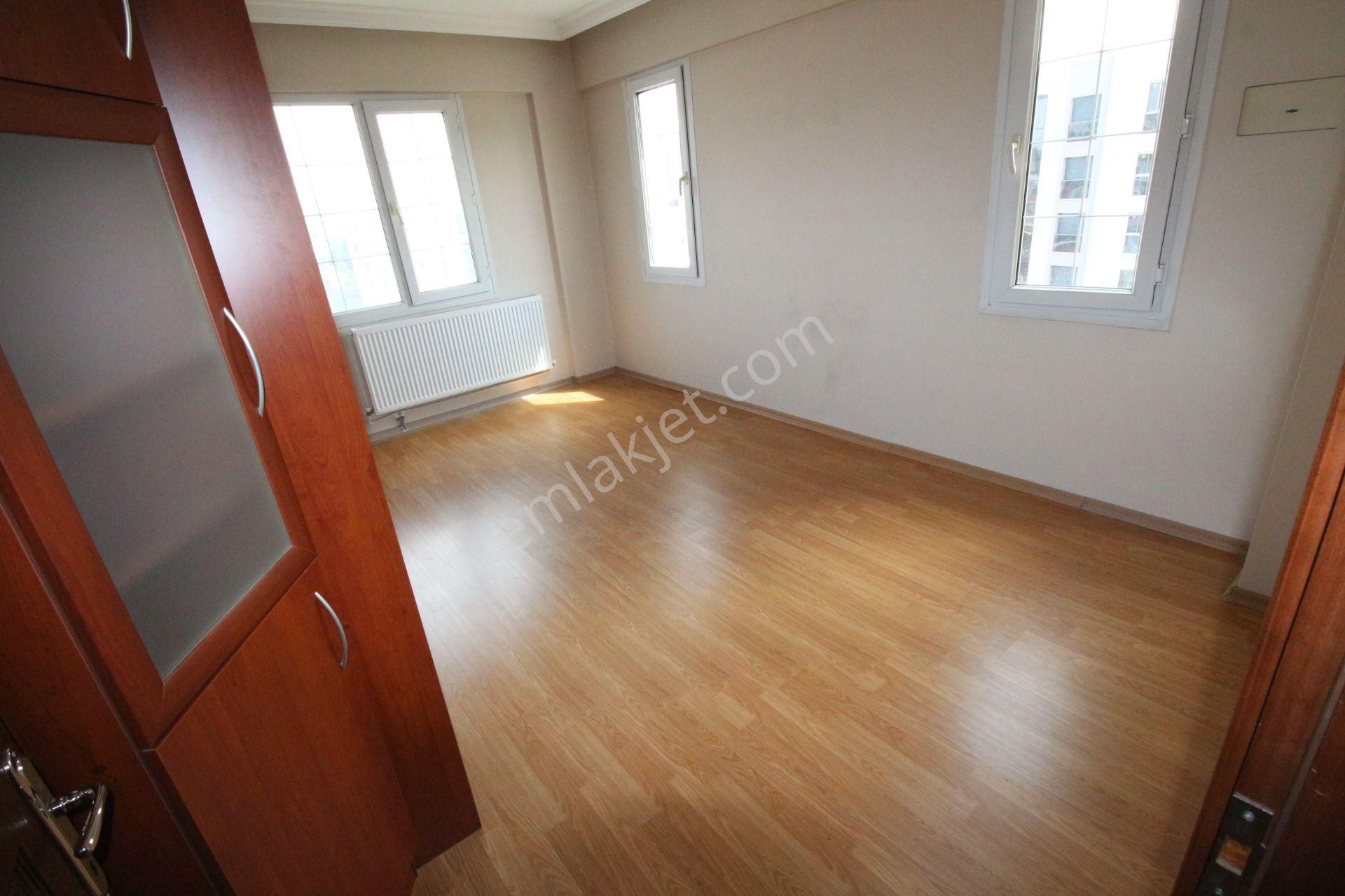 Arga'dan Buca Fırat Mh.site İçi 3+1 140m2 Kiralık Daire - Görsel 18