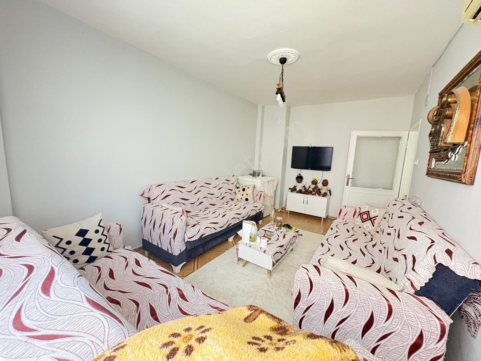 Prestij'den Palmiye'de Ayrı Mutfak Geniş Oturumlu 2+1 Daire