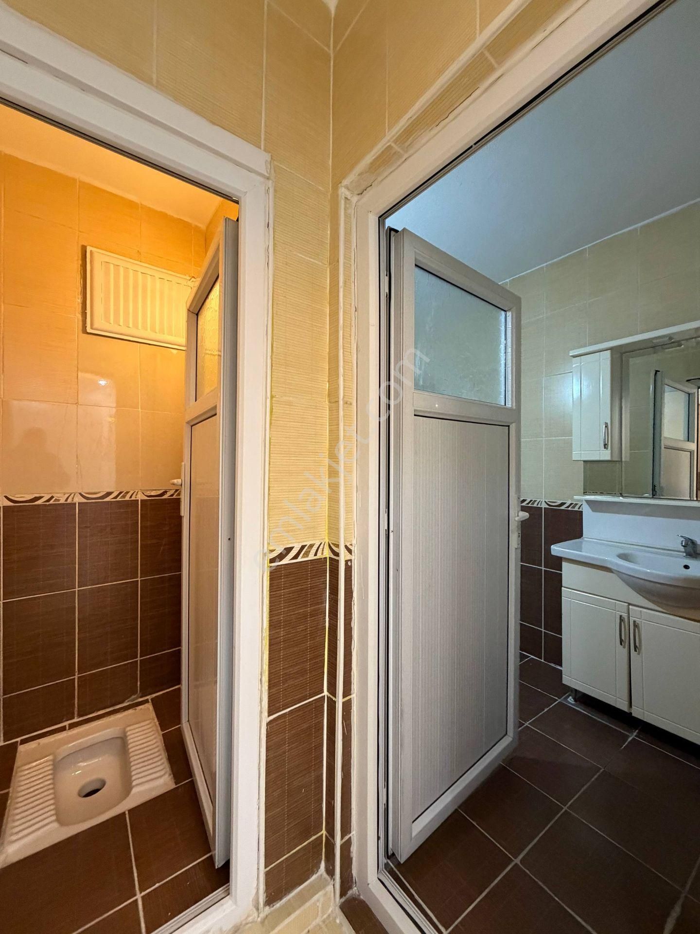 Esenyurt Üçevler Mahallesi 2+1 100 M2 Kiralık Daire Arakat Gibi Balkonlu Yüksek Giriş Geniş Ve Ferah - Görsel 18