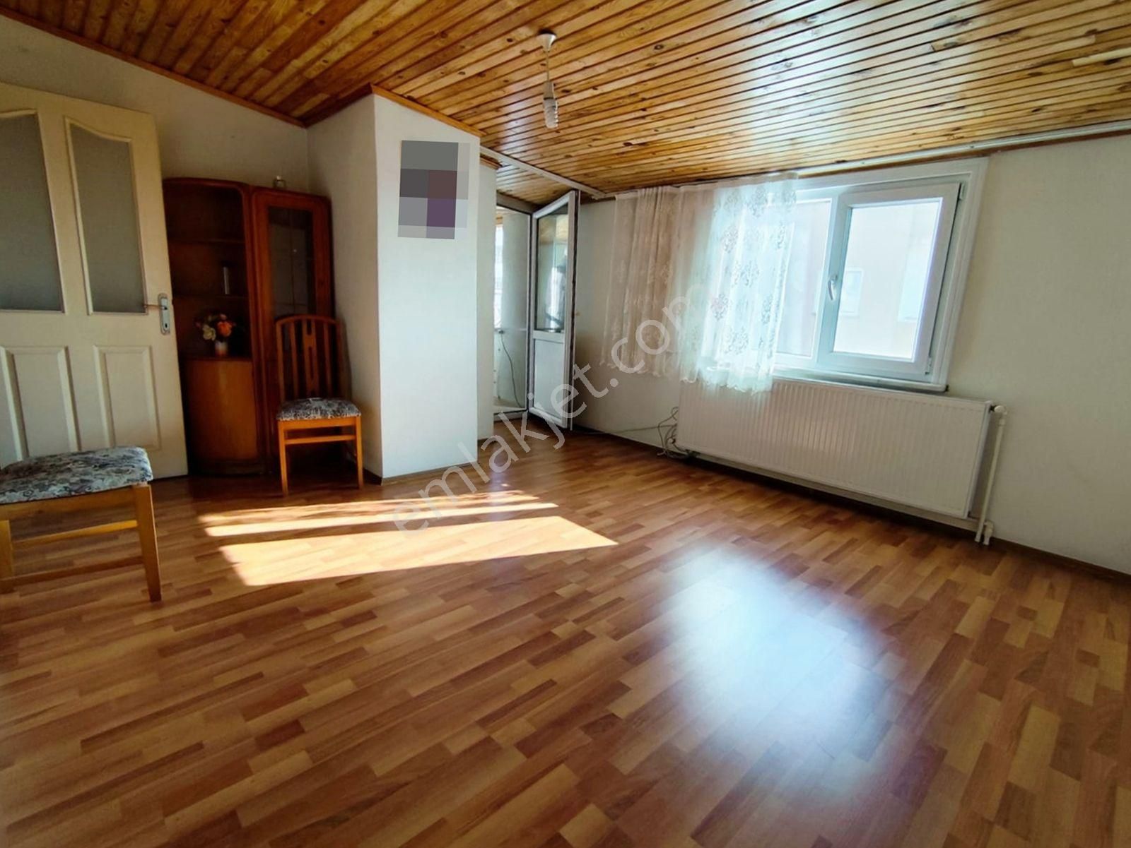 Mertcan Dan Çarşı Mah 33m2 Arsa Paylı 3+1 Balkonlu Fırsat Daire