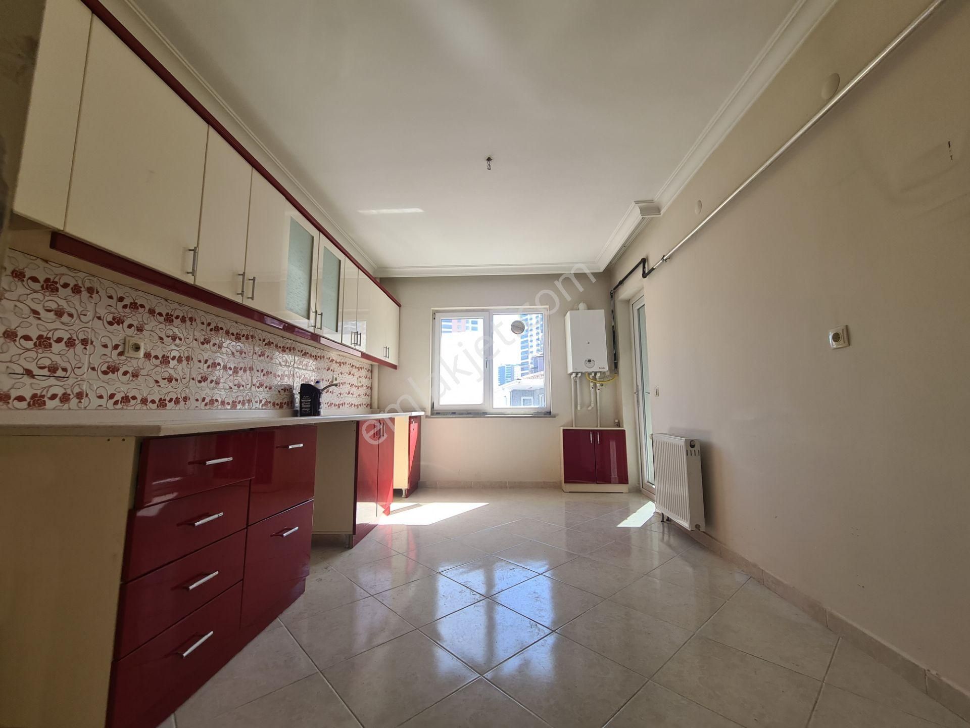 Yükseltepe Vadikent Yakını 3.kat Manzaralı Asansörlü Kiralık 3+1