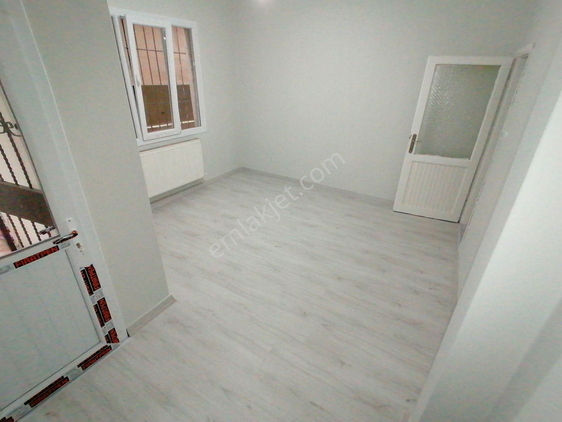 Yenibosna Metro Metrobüse Yakın Kiralık 1+1 Daire - Görsel 3