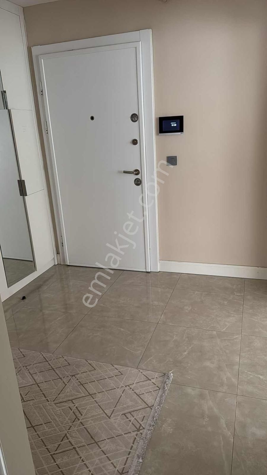 Bahçeşehir Referans Sitesinde 3,5+1 Kiralık - Görsel 3