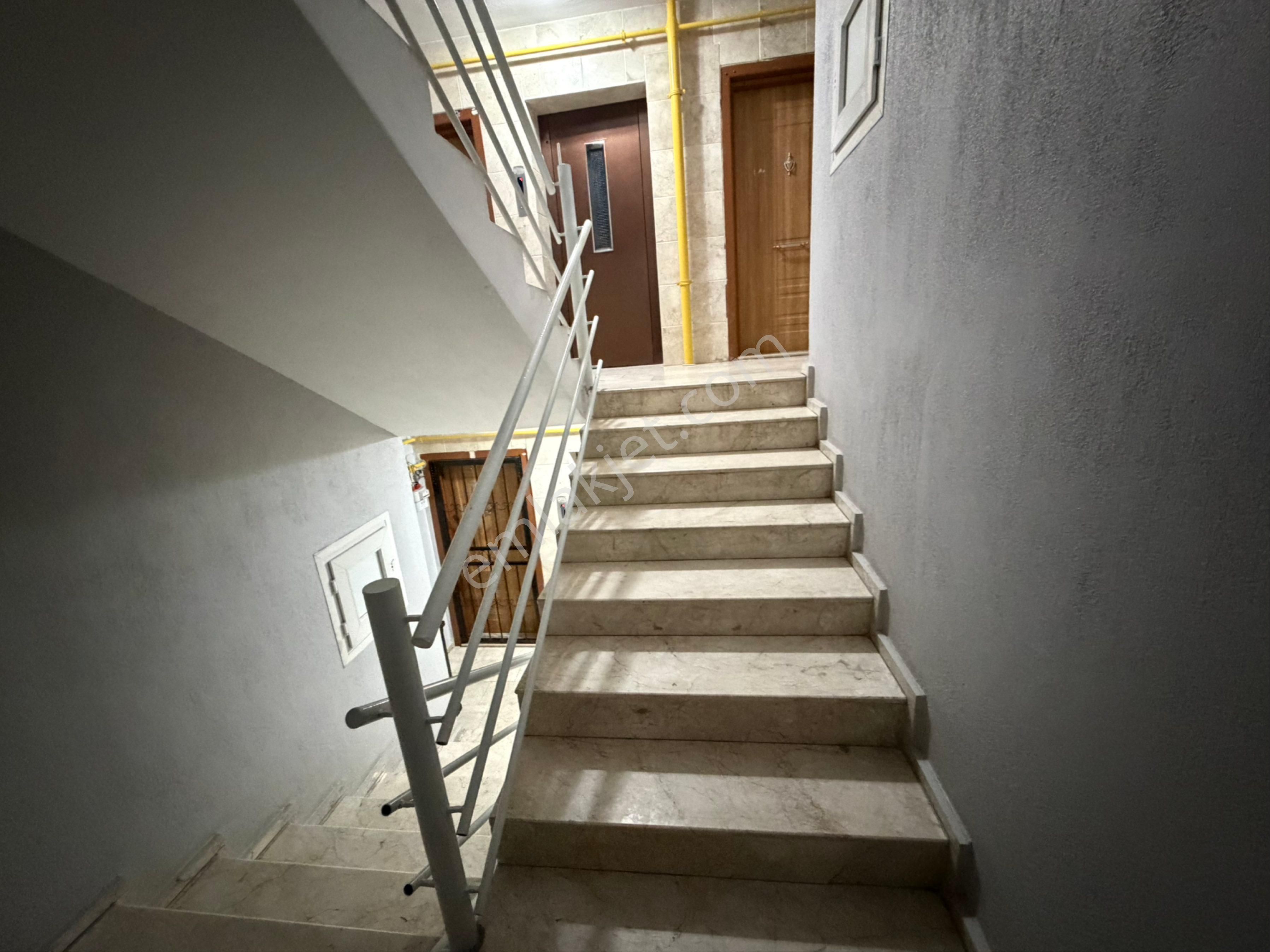 Buca Güzelsu Sitesi 3+1 Satılık Daire - Görsel 6