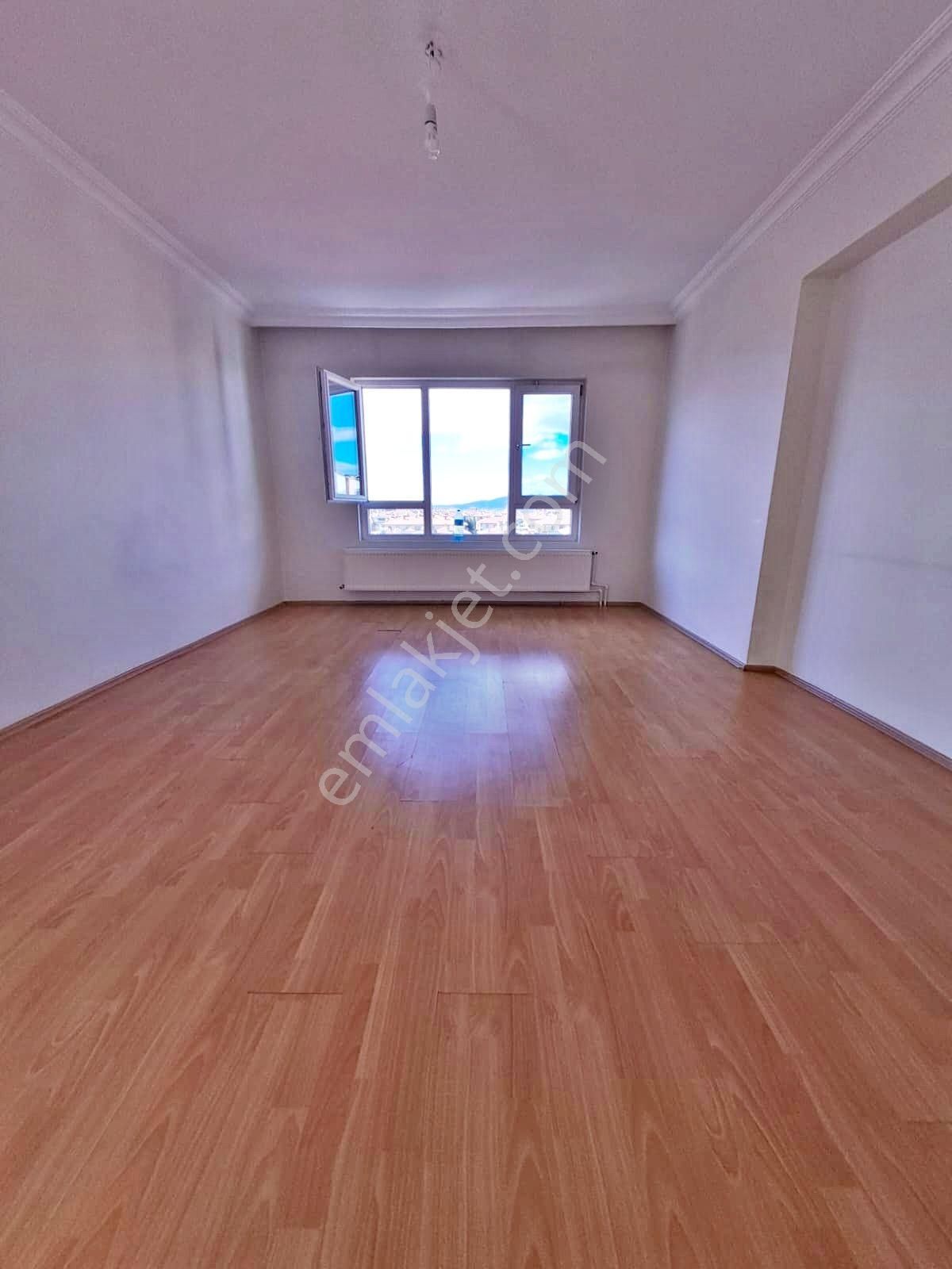 Ufuktepe Ankara Manzaralı Full Yapılı Arakat Kiralık 3 +1 Daire - Görsel 11