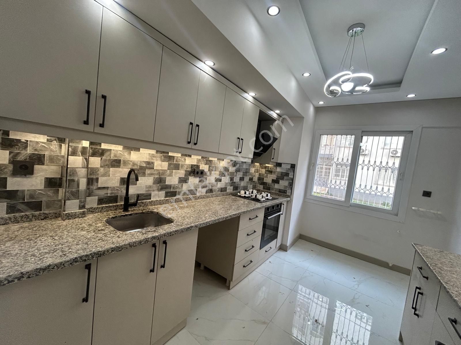 Beyazevlerde Sitede 3+1 Kapalı Mutfaklı Ekstralı Cazip Daire - Görsel 6