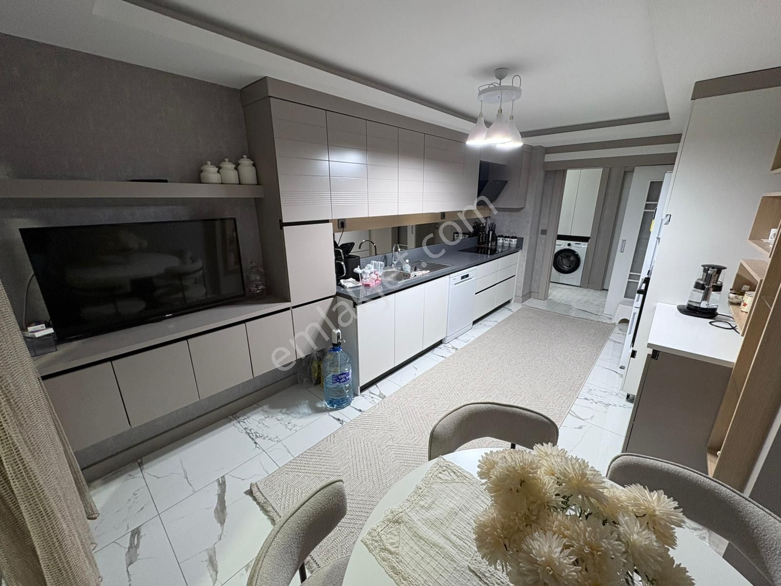 Törekent'in Yükselen Bölgesinde Şehir Manzaralı 4+1site Dairesi - Görsel 2