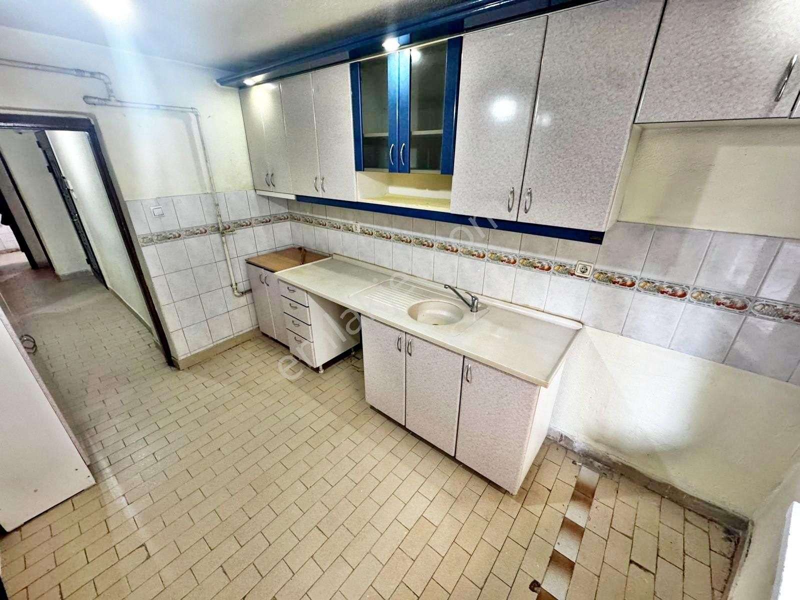 E.şehir Hast./y.beyazıt Üniv./ Antares Awm Dibinde Kiralık 1+1 - Görsel 7