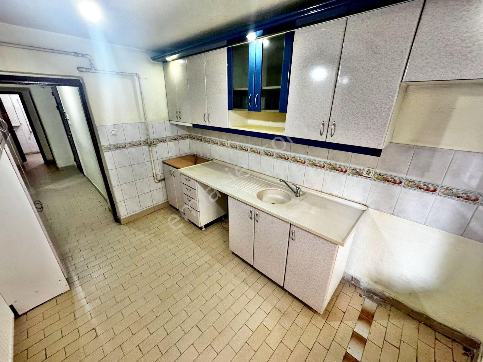 E.şehir Hast./y.beyazıt Üniv./ Antares Awm Dibinde Kiralık 1+1 - Görsel 4