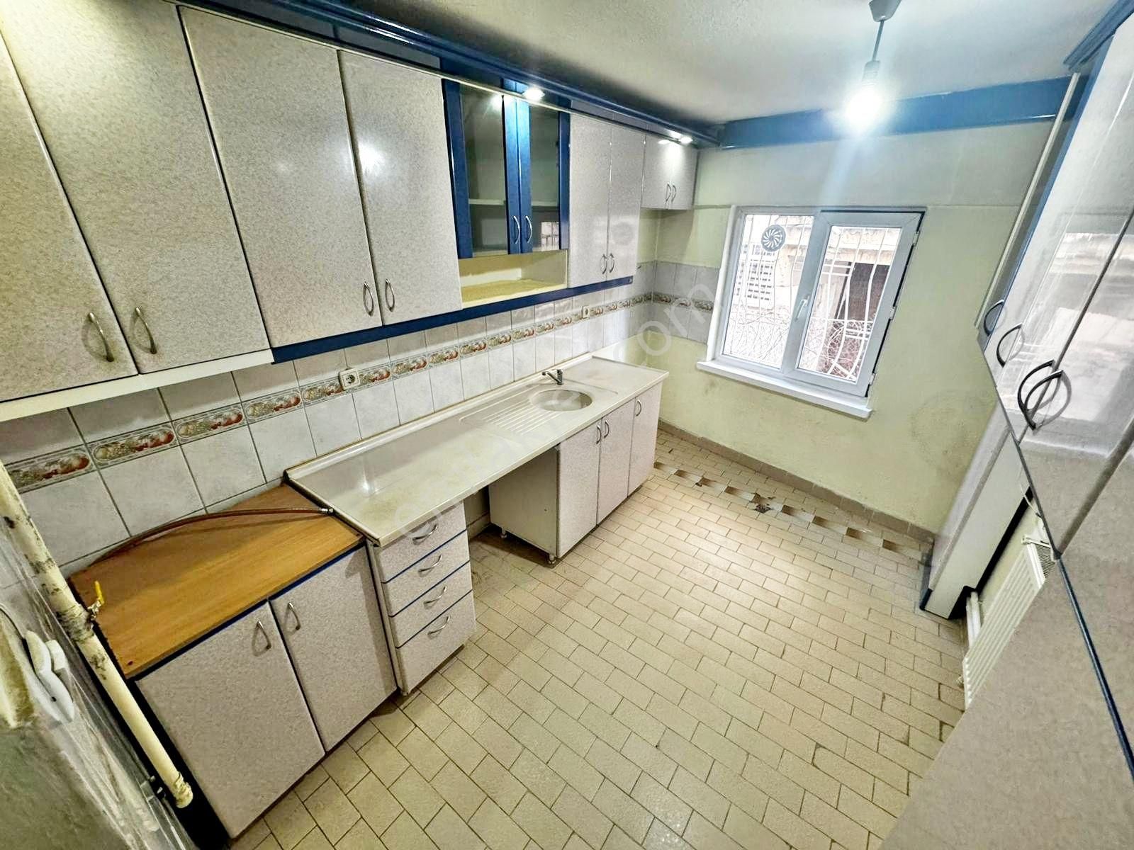 E.şehir Hast./y.beyazıt Üniv./ Antares Awm Dibinde Kiralık 1+1 - Görsel 2