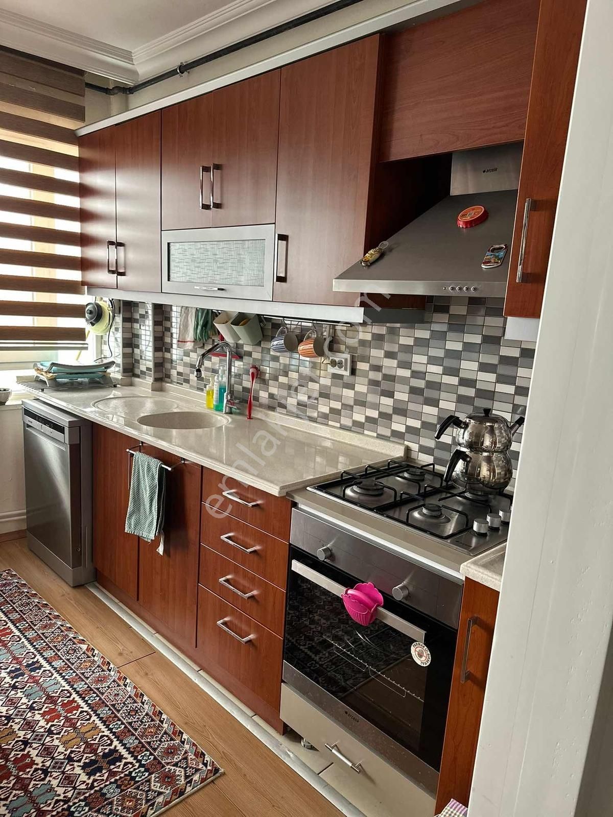 Şafak Mahallesinde Ara Kat 3+1 Doğalgazlı 135 M2 Satılık Daire - Görsel 2