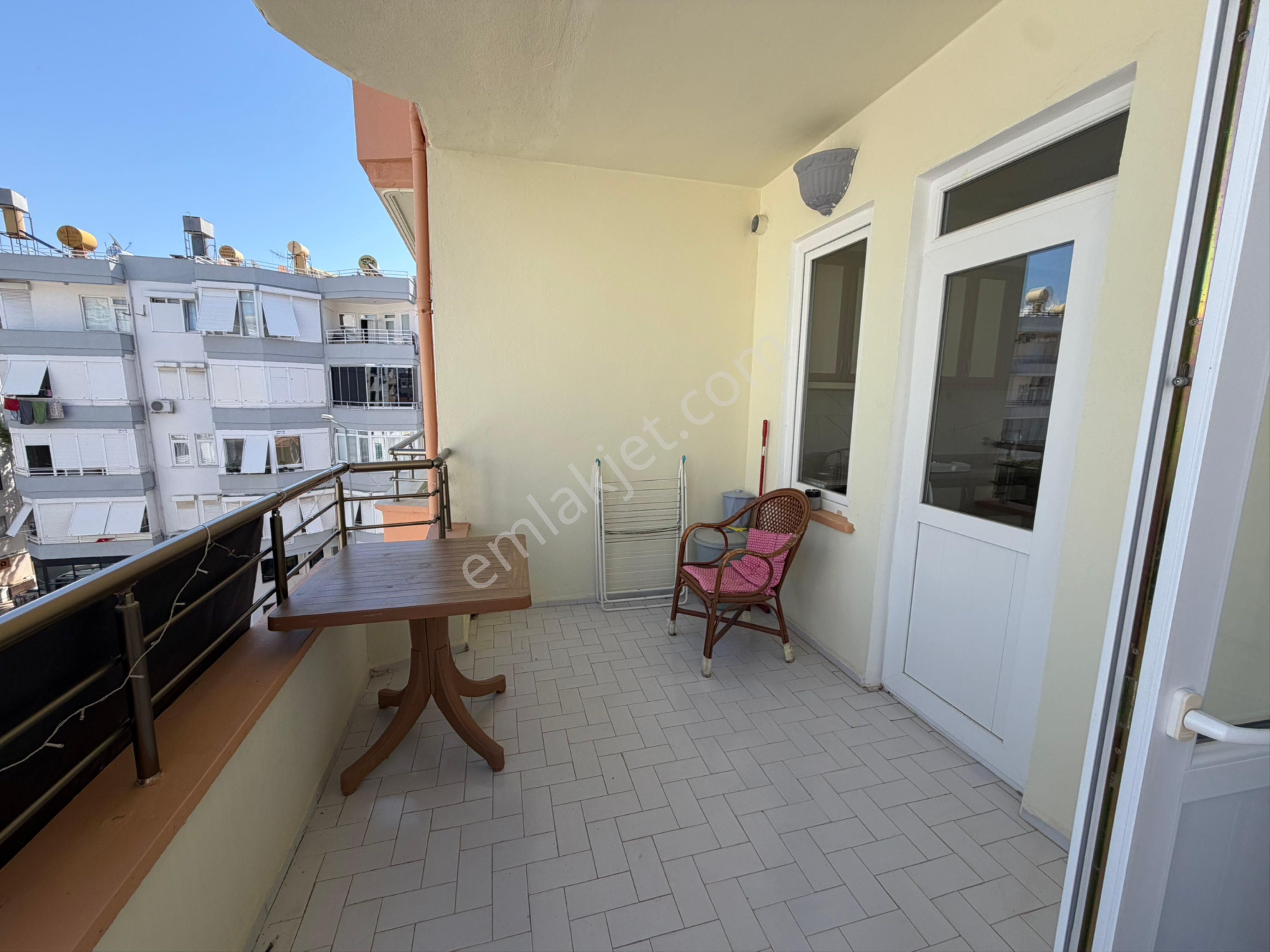 Damlataş 2+1 Eşyalı Kiralık Daire - Görsel 18