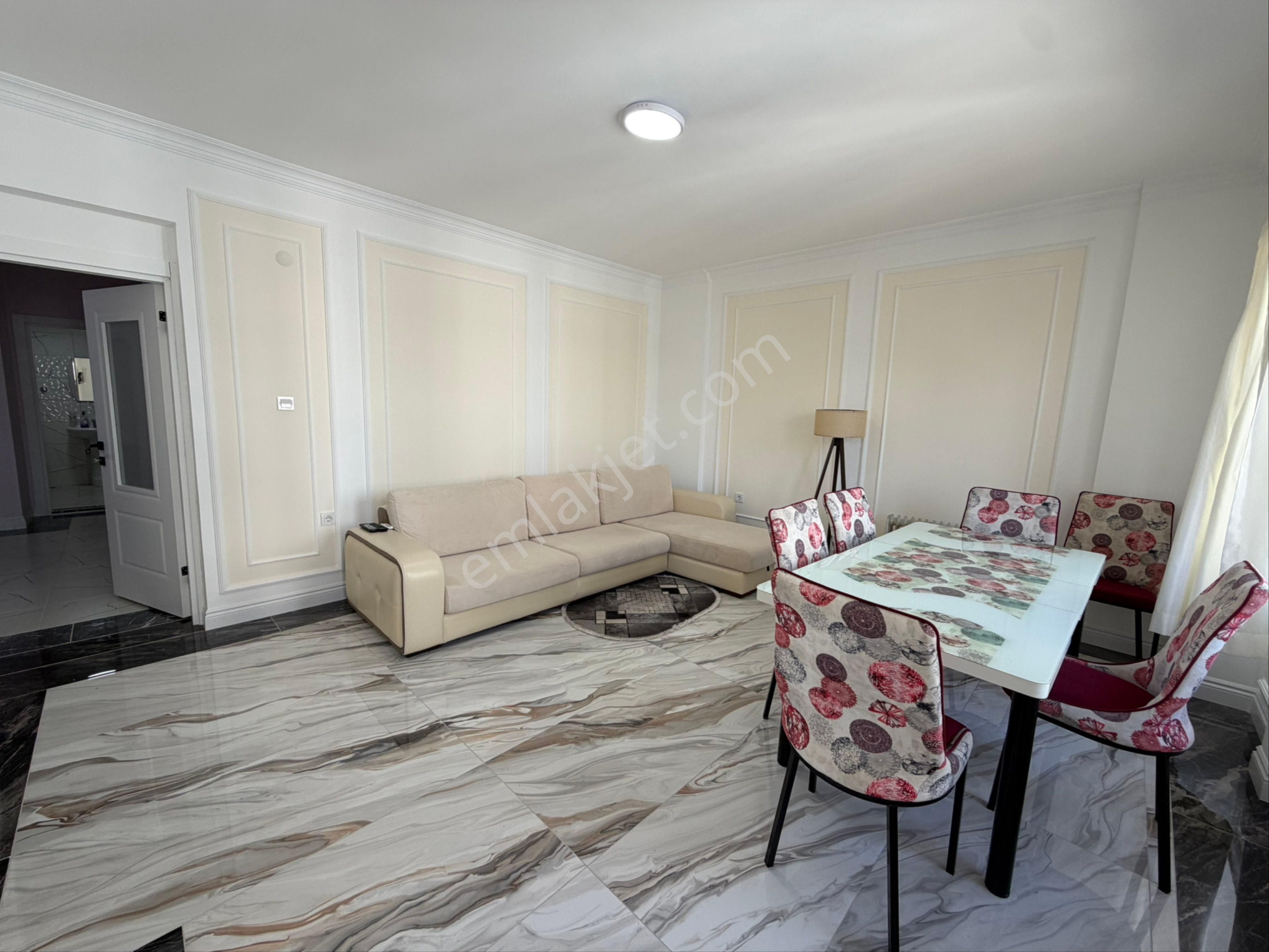 Damlataş 2+1 Eşyalı Kiralık Daire