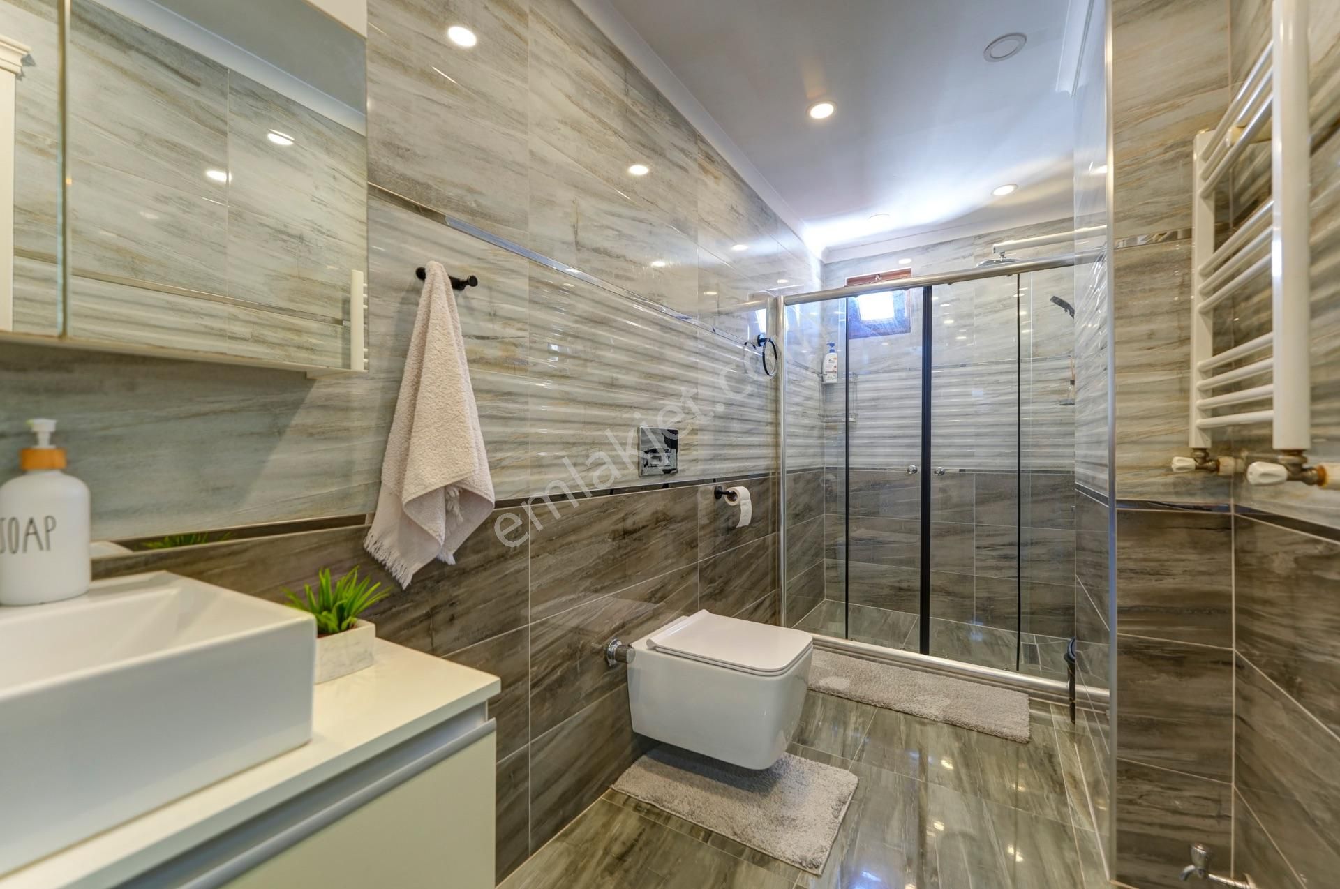 Çekmeköy Aydınlar Mah. Cadde Üzeri Net 189 M2 3+1 Dubleks Daire - Görsel 24