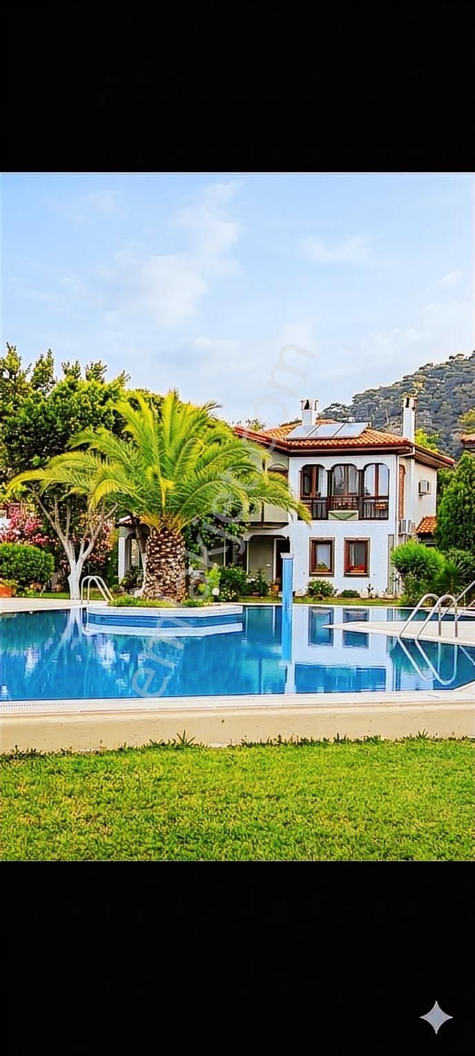 Stoptan Ortaca Dalyan'da *havuzlu Bahçeli* 3+1 Dubleks Villa