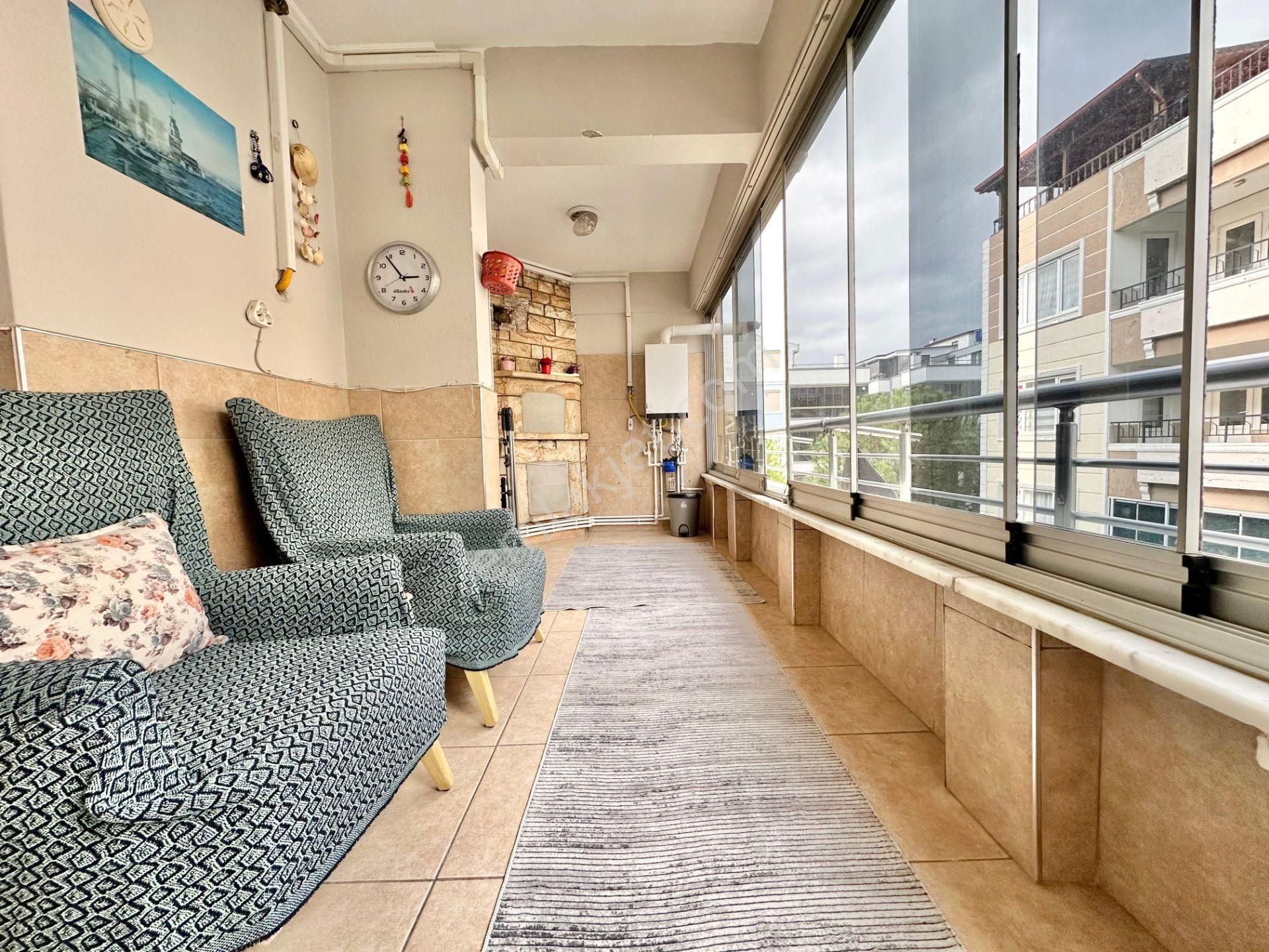 ꧁ay Emlaktan꧁akçay Altınkum'da Arakat Ayrı Mutfaklı Kombili Satılık 3+1 Geniş Masrafsız Daire - Görsel 2