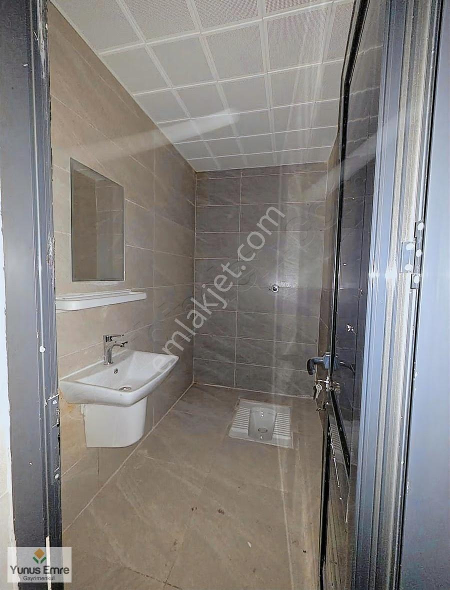 Çomaklı'da Toki'nin Yaptığı İşyerlerinde 150 M² Kiralık Dükkan - Görsel 5