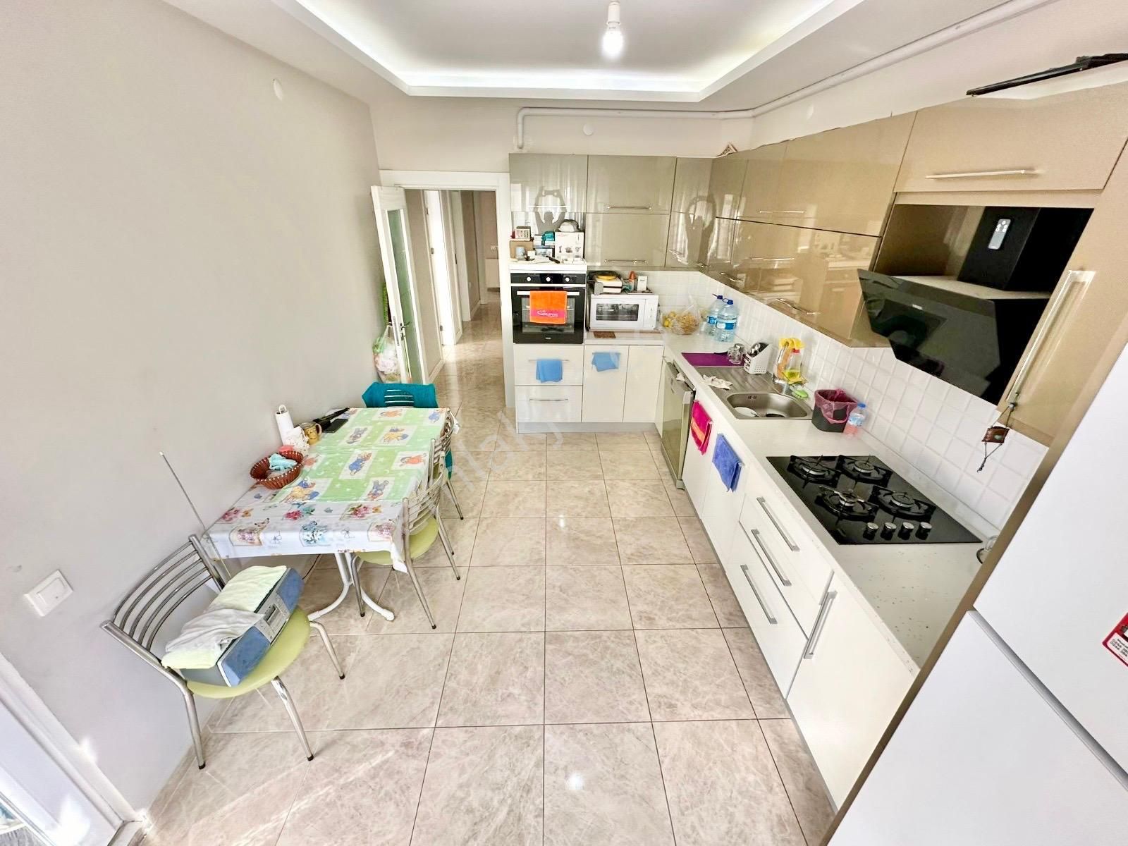 ꧁akçay Ay Emlak'tan꧂ikizçay'da Kombili Ebeveyn Banyolu Ara Kat Ön Cephe Asansörlü Satılık 2+1 Daire - Görsel 30