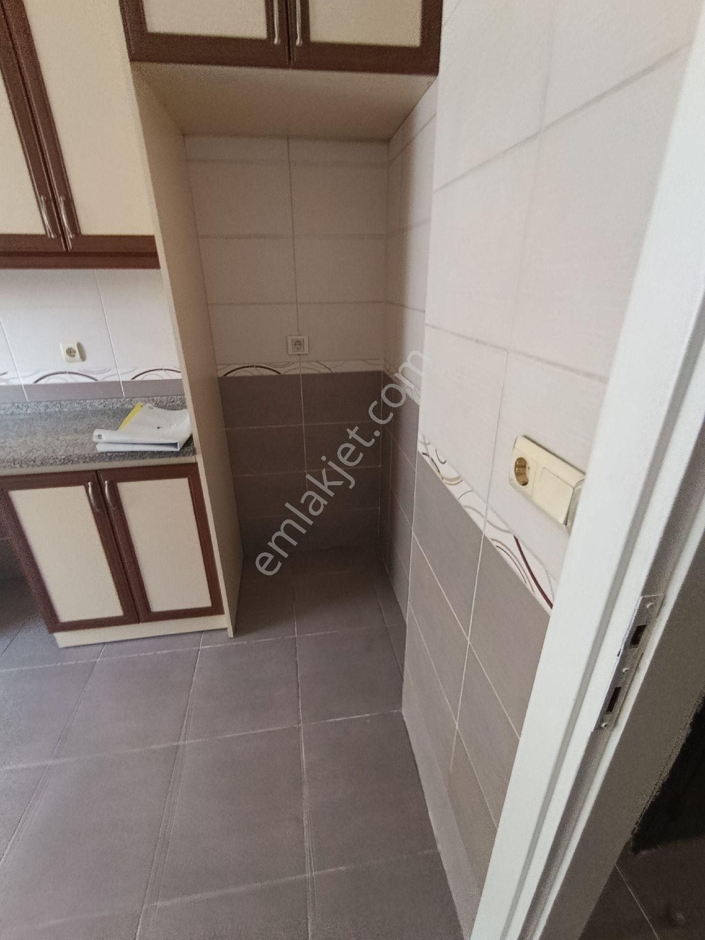 Şeyh Sinan Mahallesinde Kiralık 2+1 100m² - Görsel 4