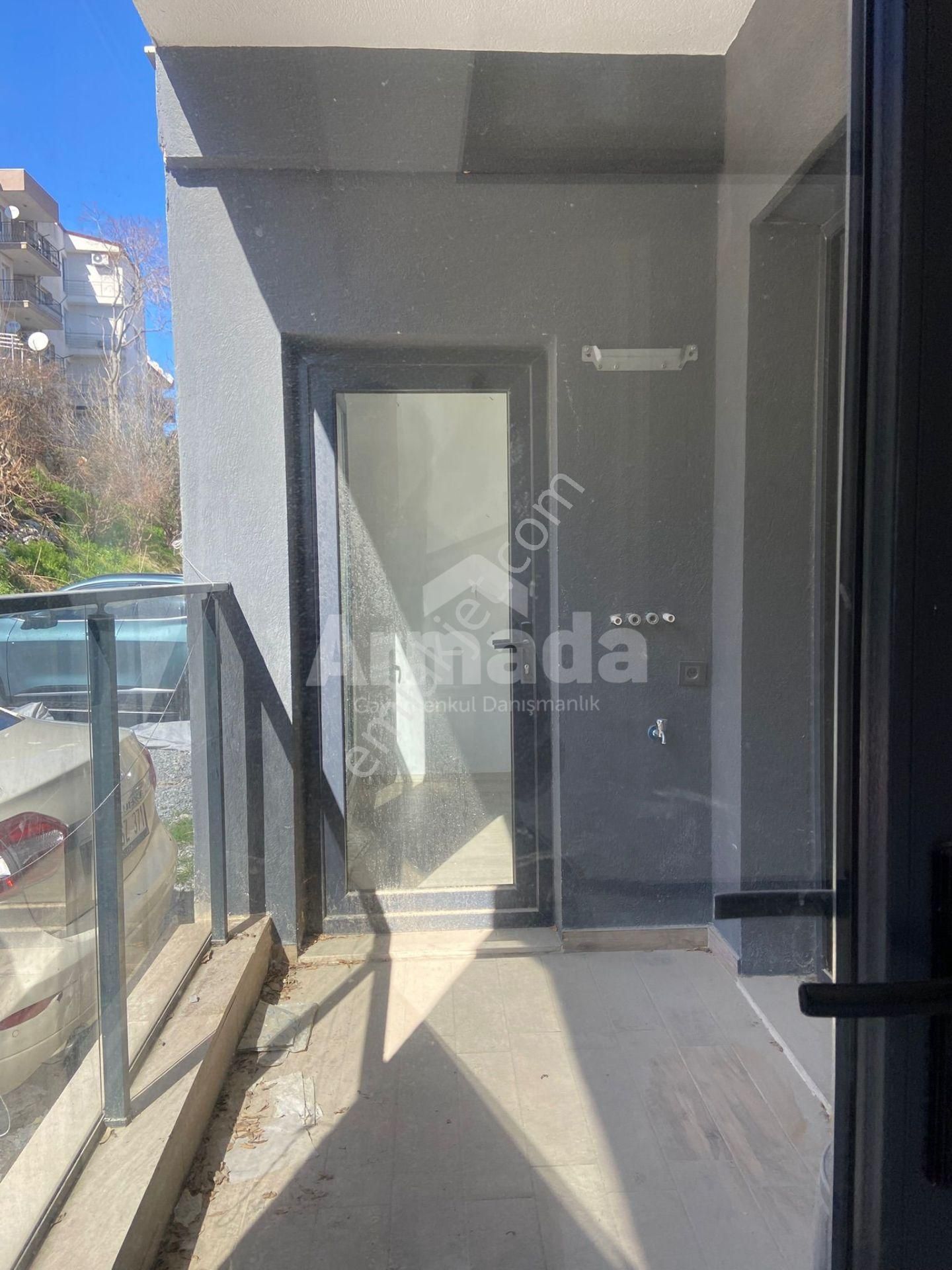 Kuşadası Merkezde 2+1 Satılık Daire - Görsel 3