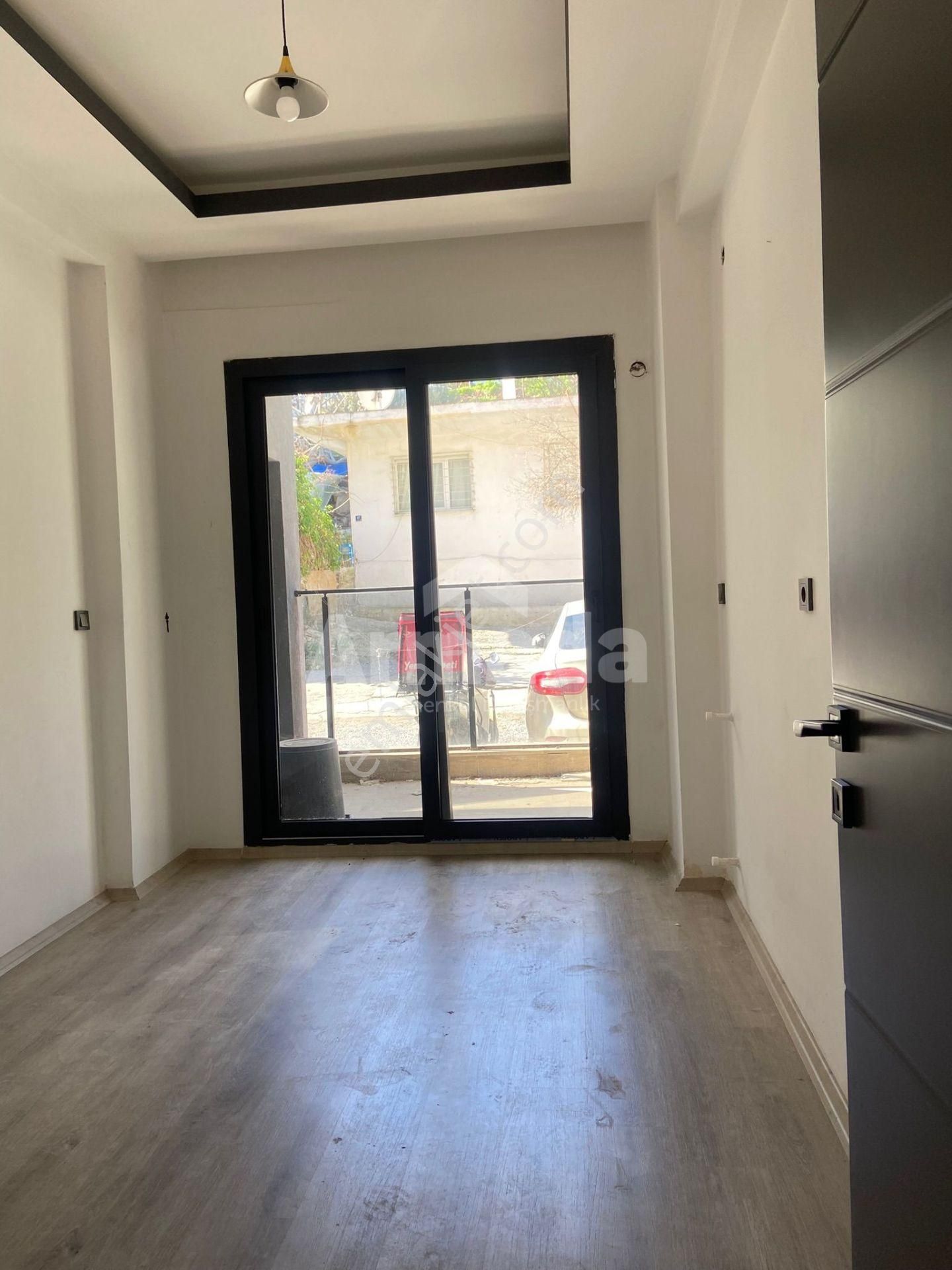 Kuşadası Merkezde 2+1 Satılık Daire - Görsel 12