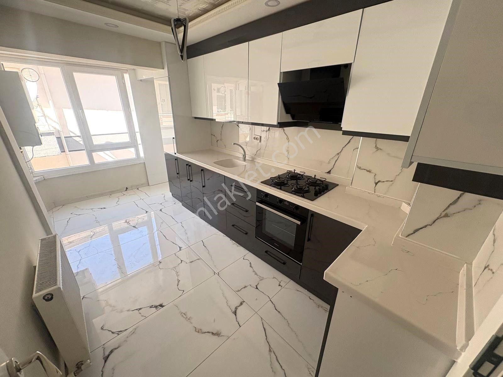 Akşemsettin Mh'de 3+1 Katta Full+full Mükemmel Konum'da Daire! - Görsel 5