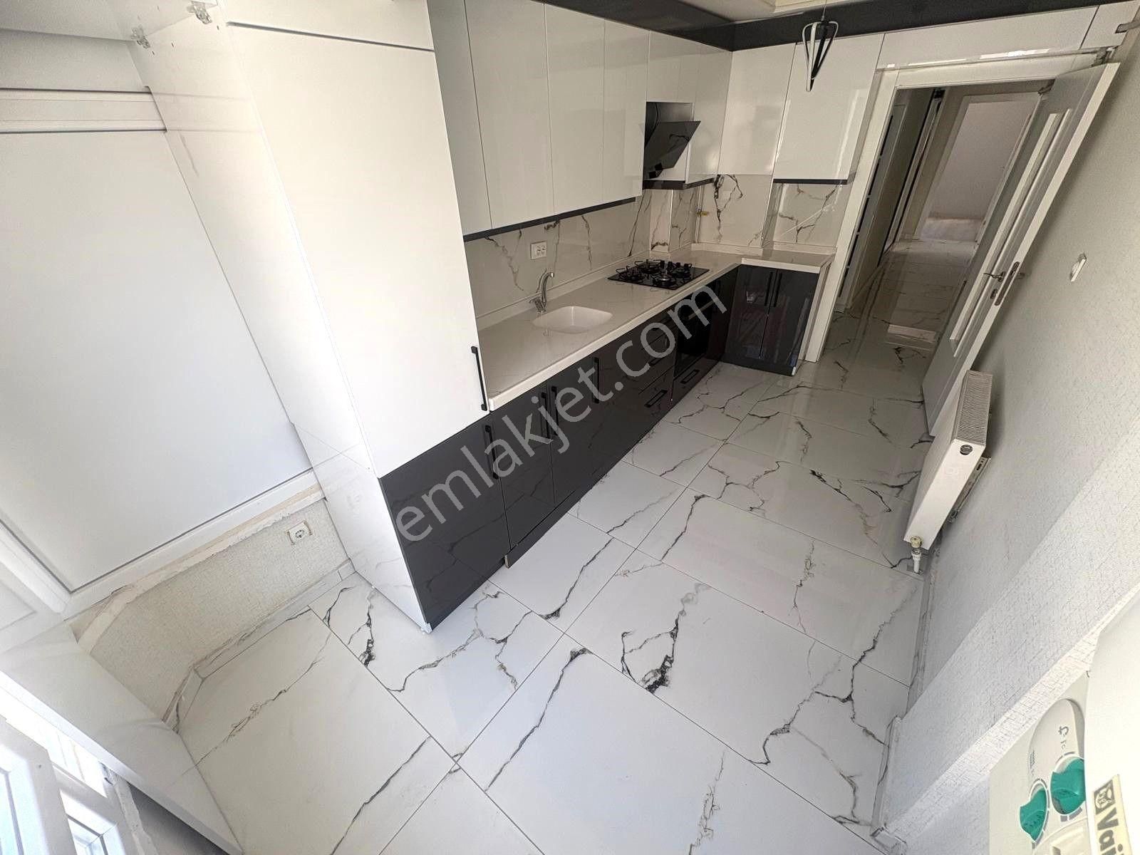 Akşemsettin Mh'de 3+1 Katta Full+full Mükemmel Konum'da Daire! - Görsel 3