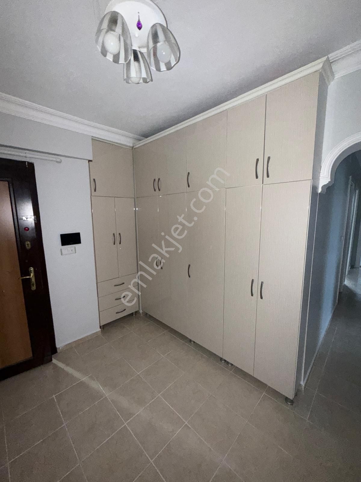Hürriyet Mah.okullar Bölgesi 3+1 - Kiralık Daire 150 M² - Görsel 21