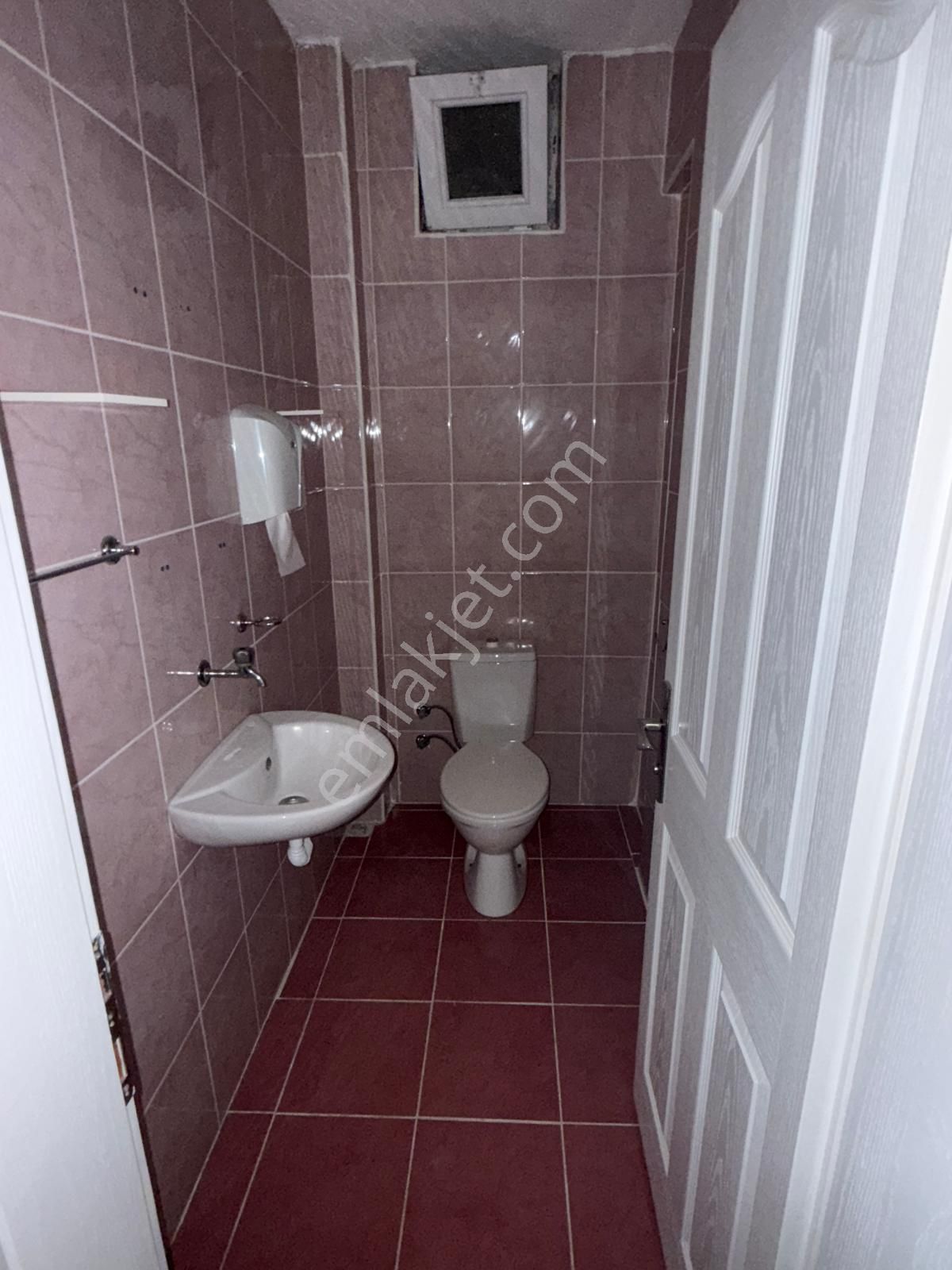 Hürriyet Mah.okullar Bölgesi 3+1 - Kiralık Daire 150 M² - Görsel 19