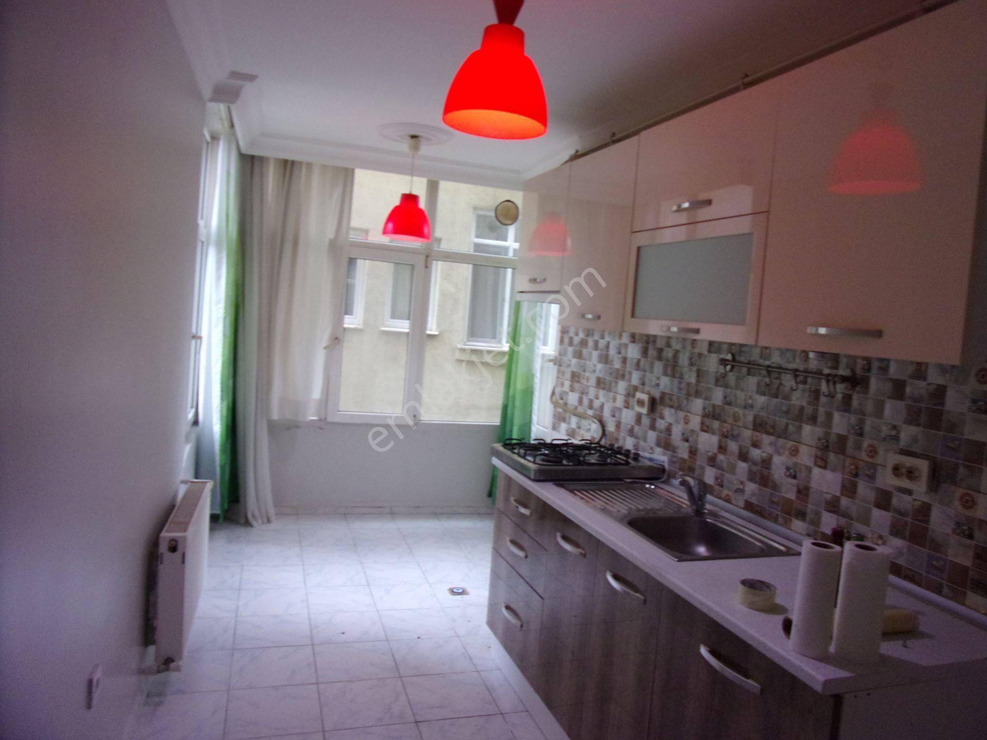 Tarabya Sanatçılar Sitesinde 2+1 100 Metrekare Kiralık Daire - Görsel 11