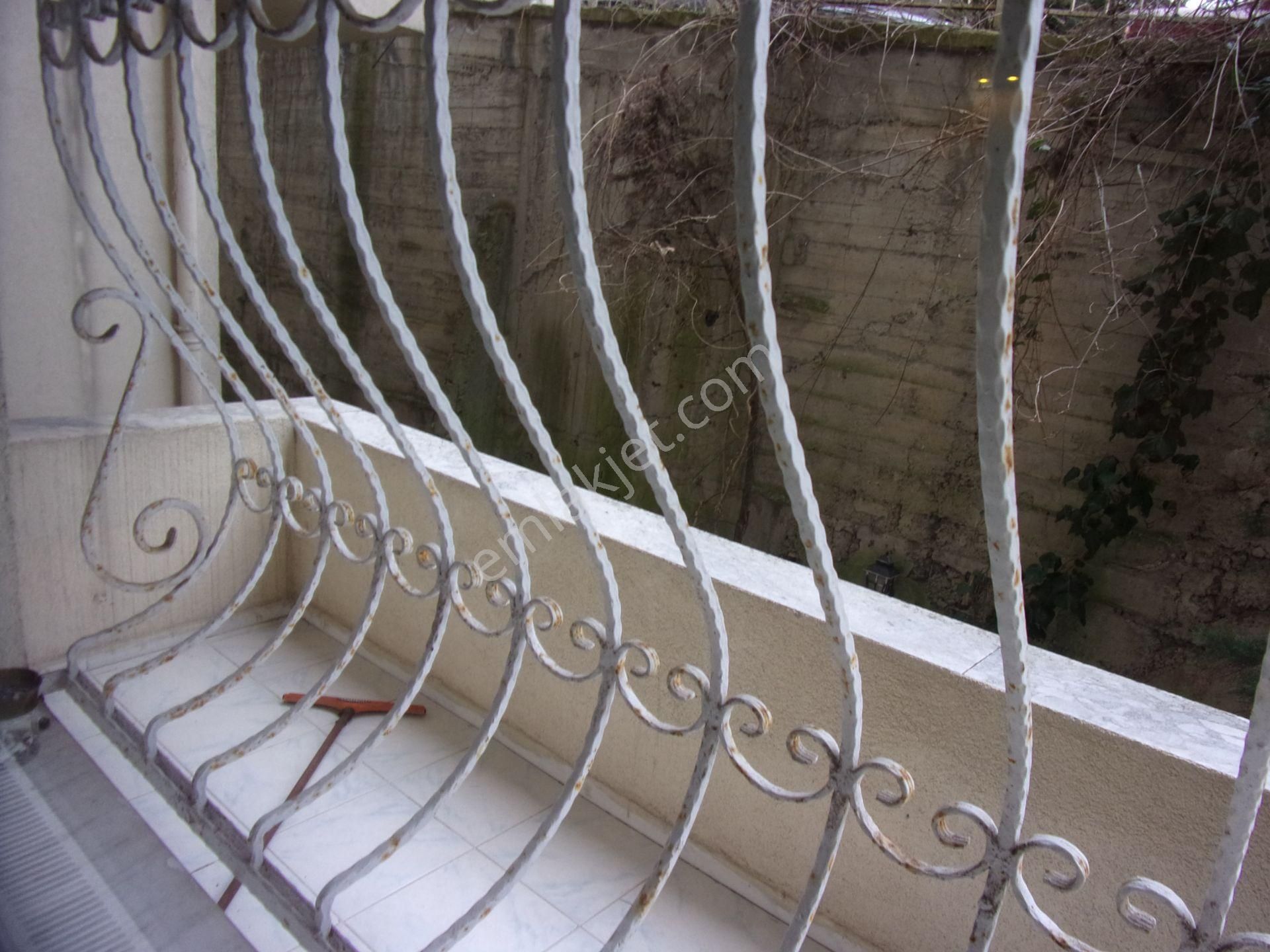 Tarabya Sanatçılar Sitesinde 2+1 100 Metrekare Kiralık Daire - Görsel 5